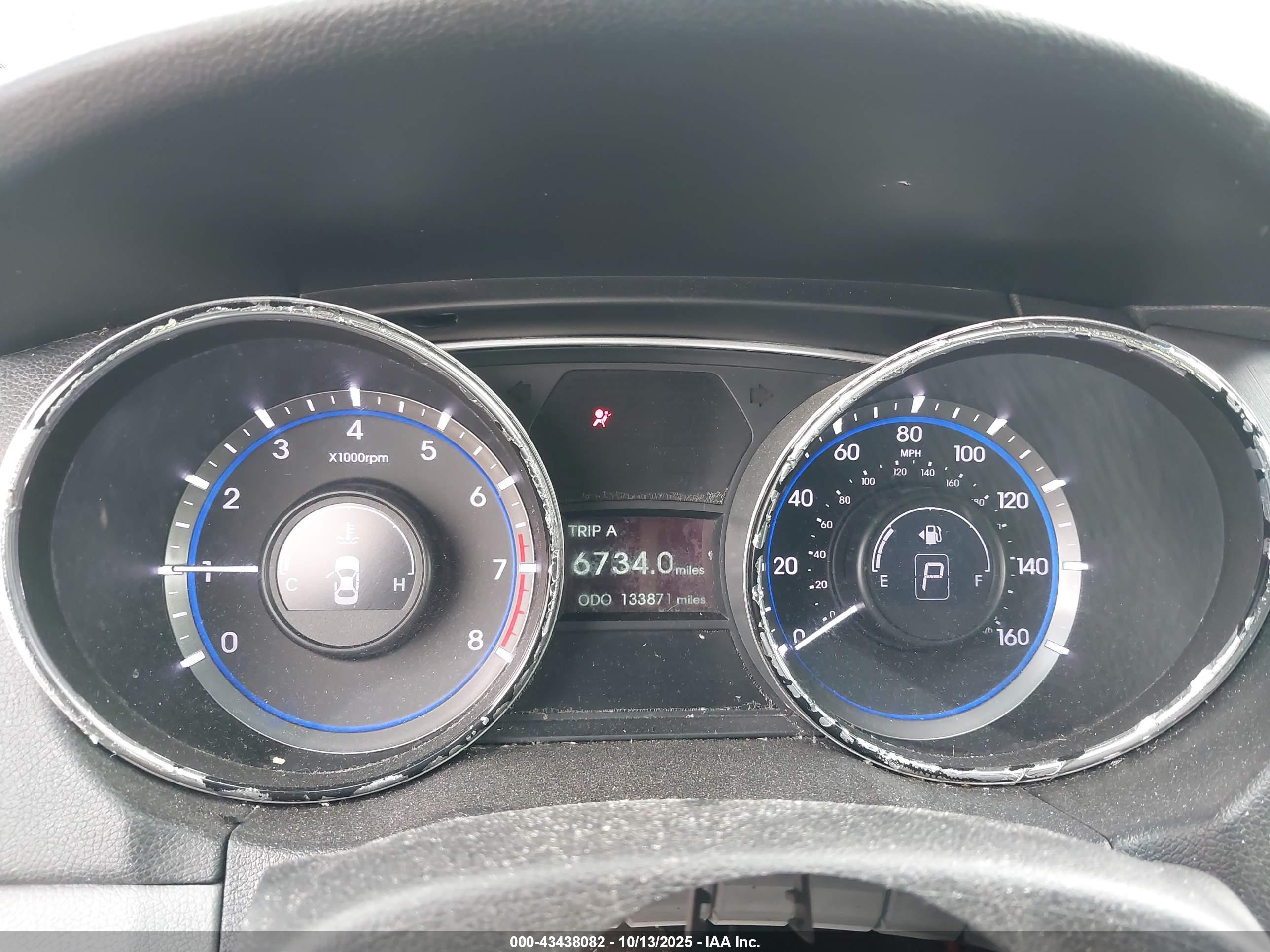 HYUNDAI SONATA image 7