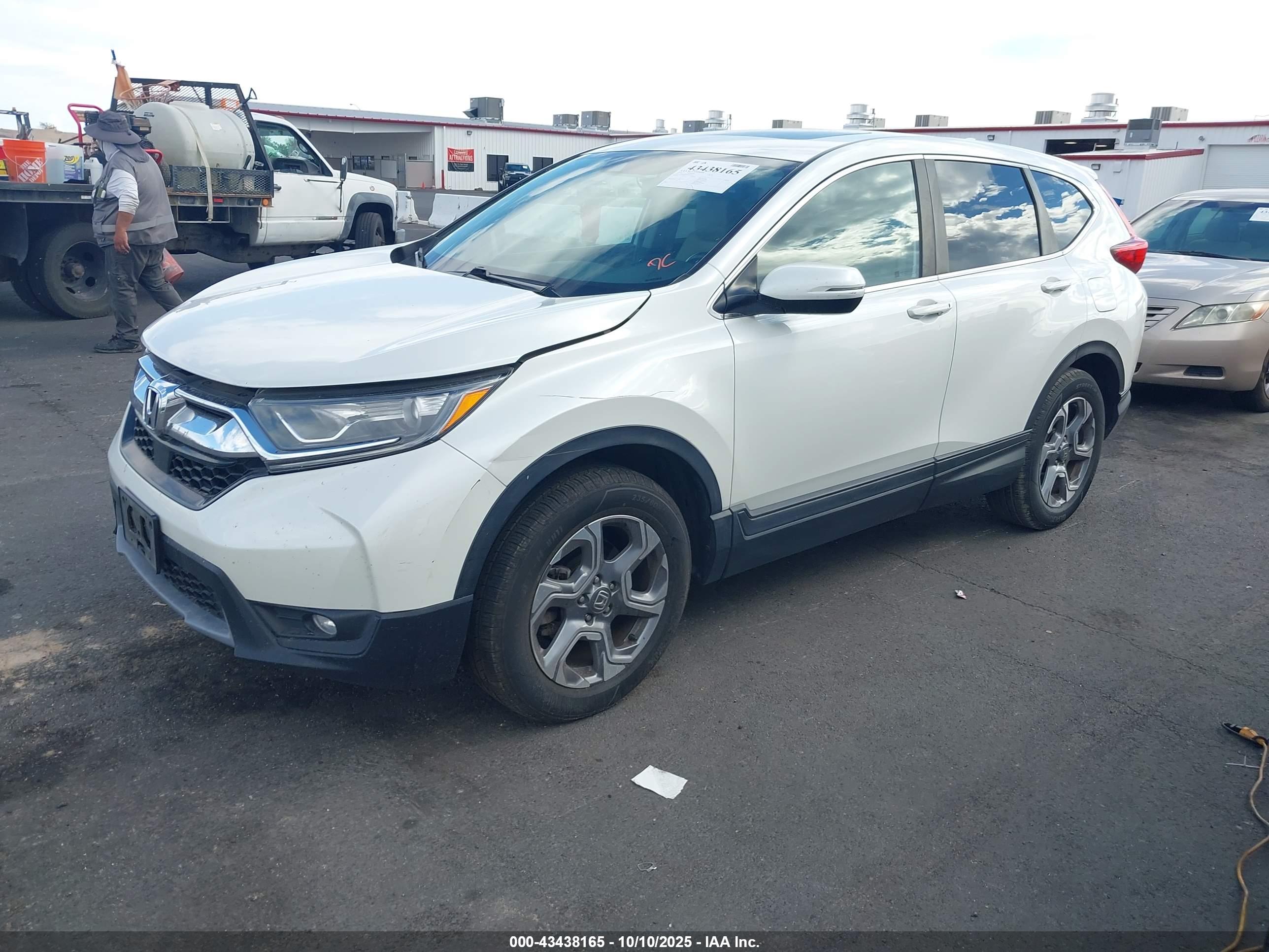 HONDA CR-V image 2