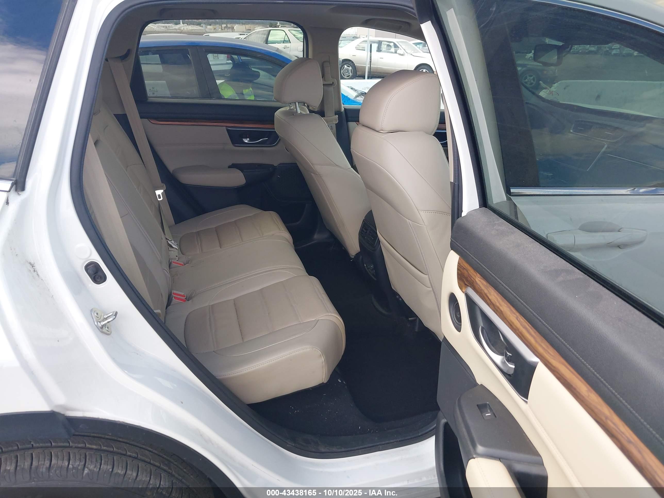 HONDA CR-V image 8