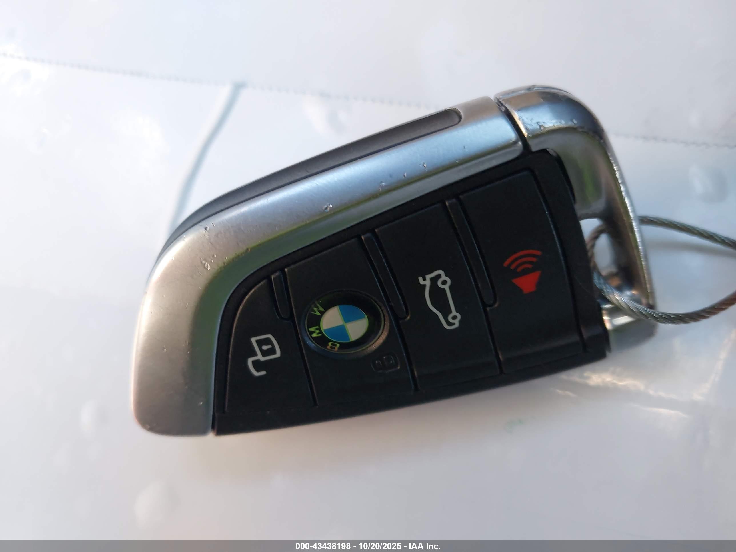 BMW 330I image 11