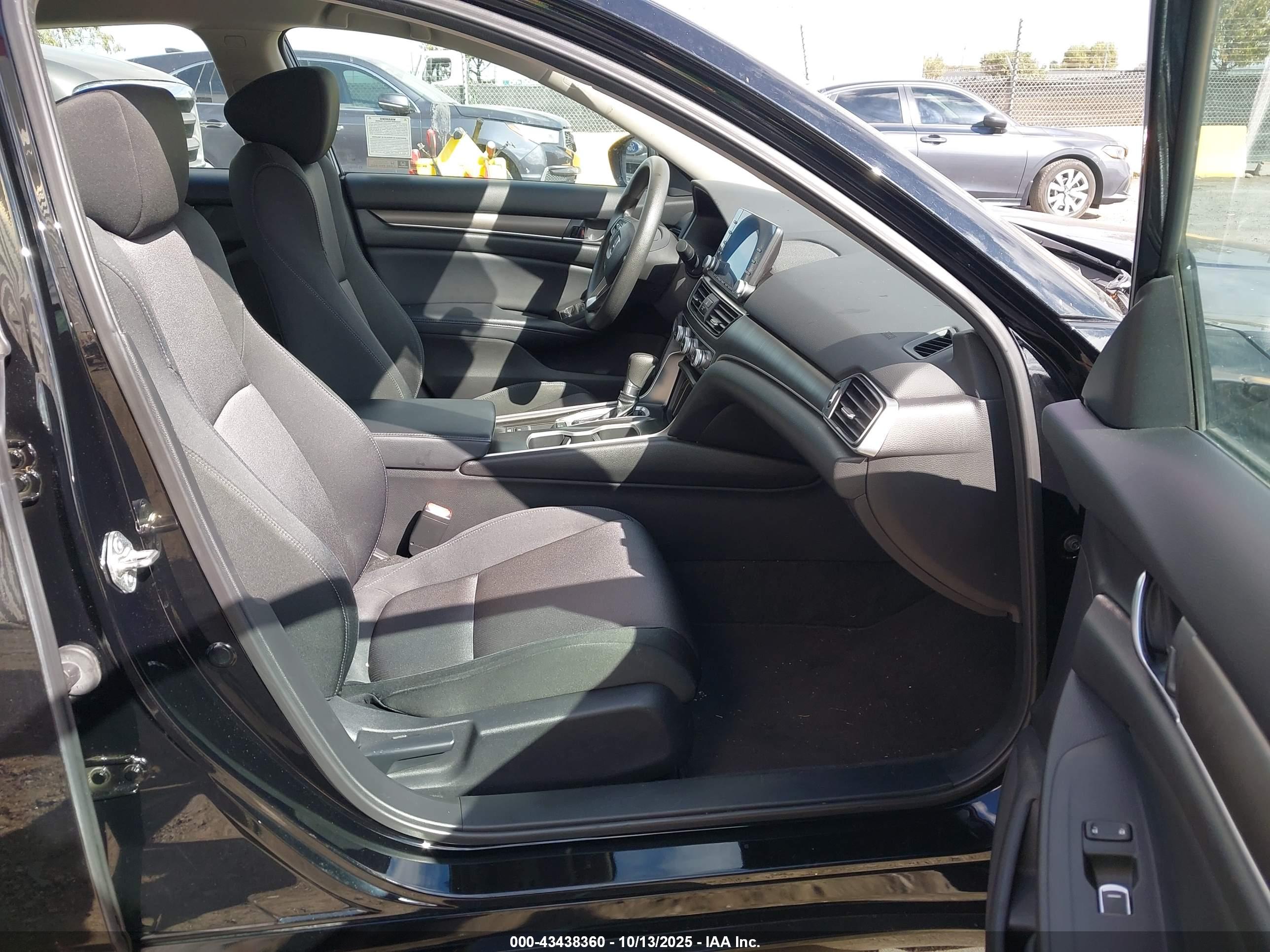 HONDA ACCORD image 5
