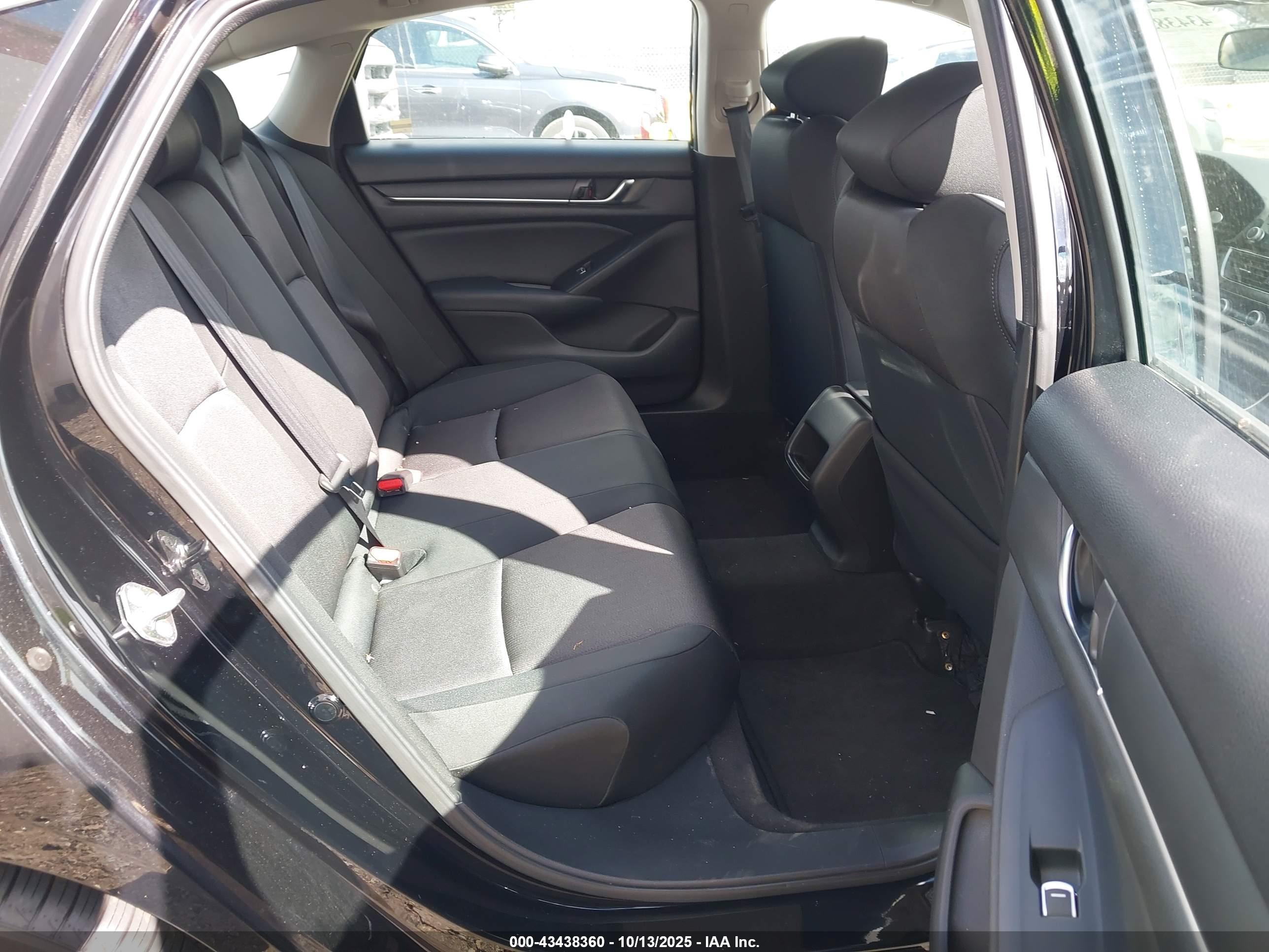 HONDA ACCORD image 8