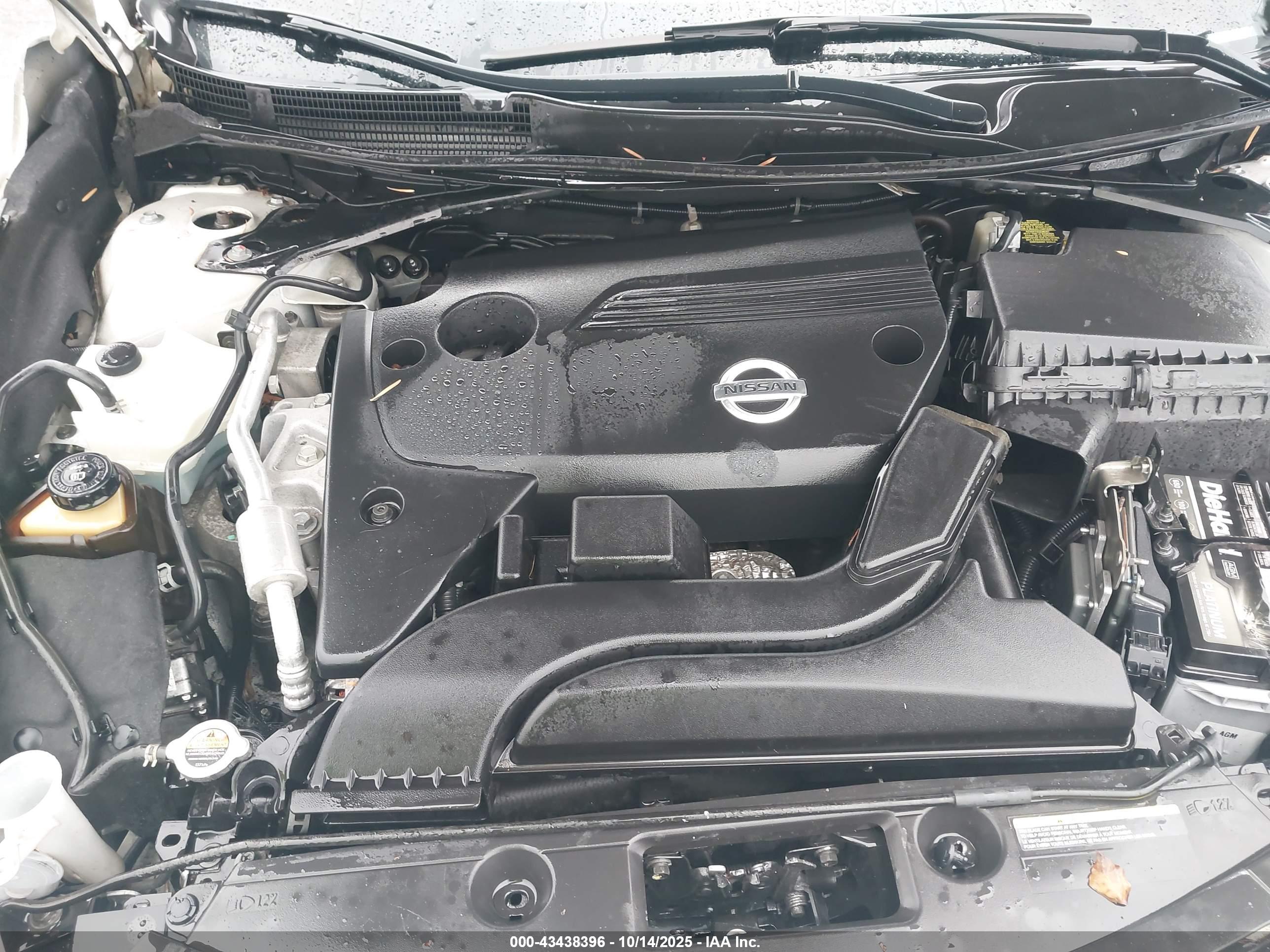 NISSAN ALTIMA image 10