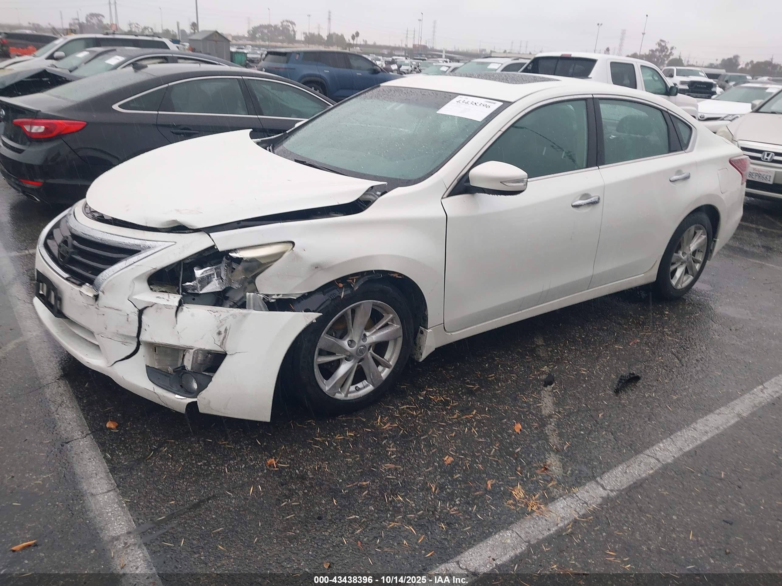NISSAN ALTIMA image 2