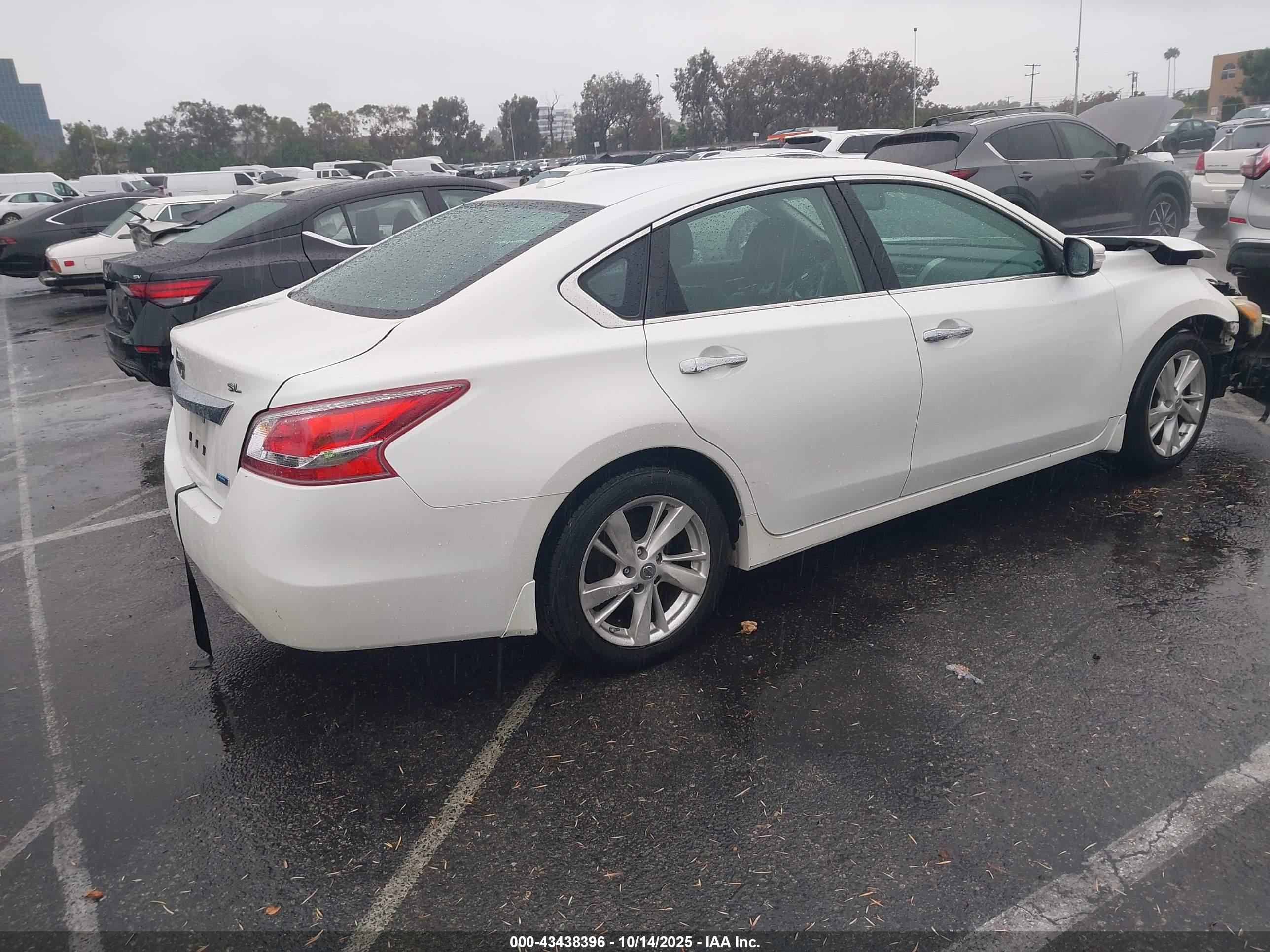 NISSAN ALTIMA image 4