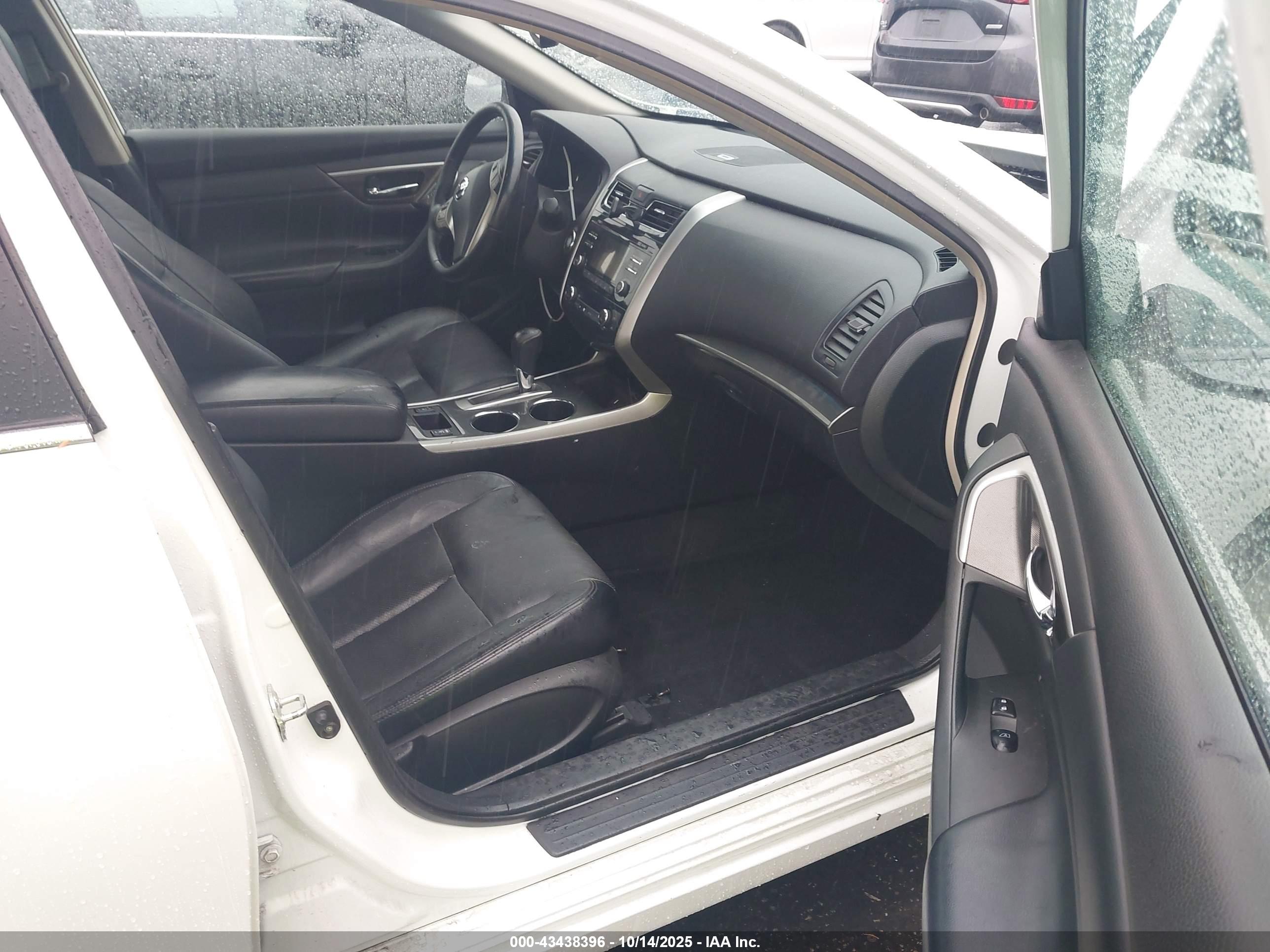 NISSAN ALTIMA image 5