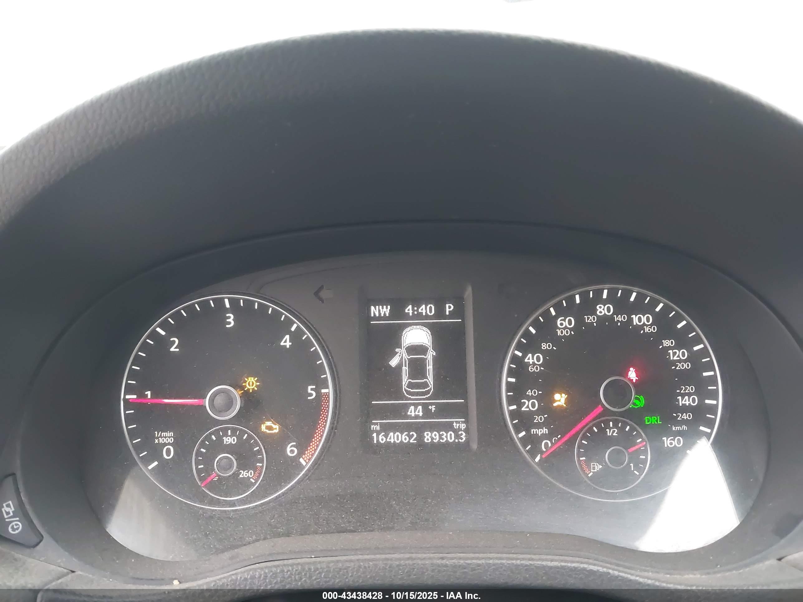 VOLKSWAGEN PASSAT image 7