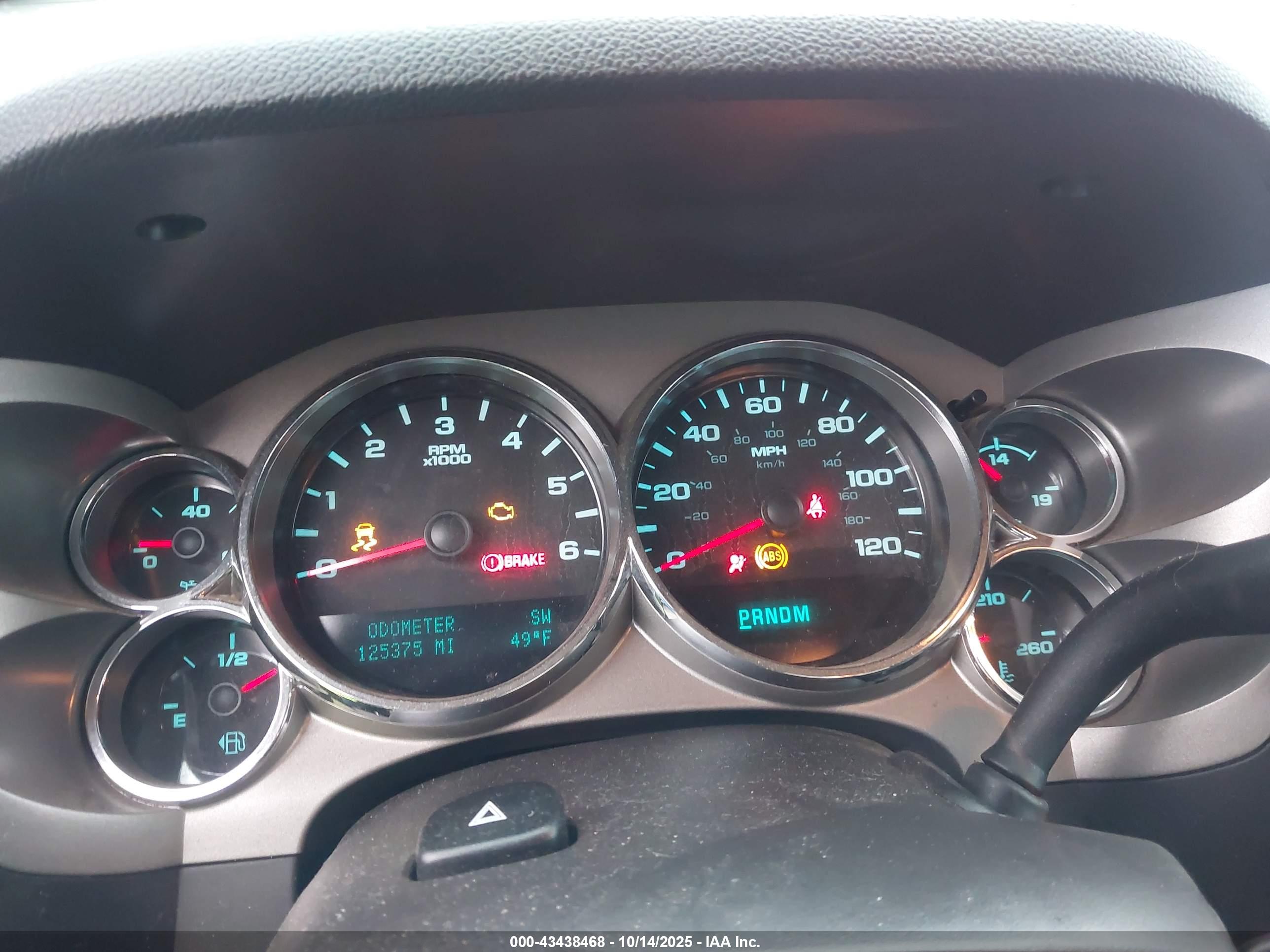 CHEVROLET SILVERADO image 7