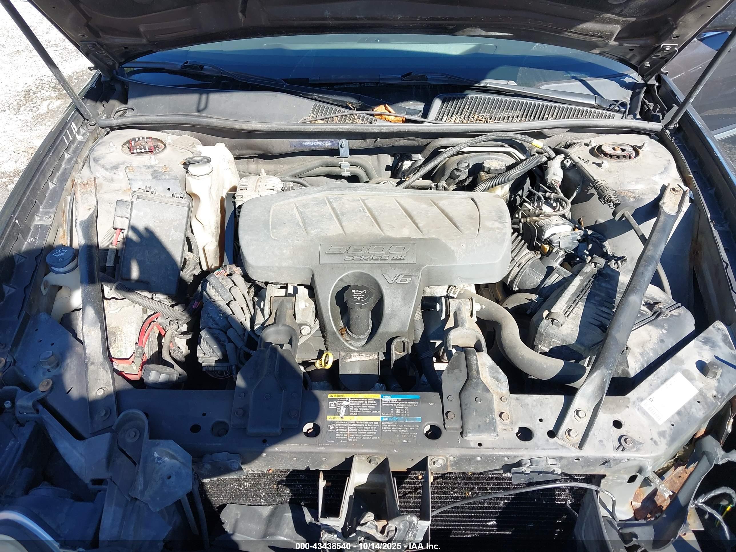BUICK LACROSSE image 10