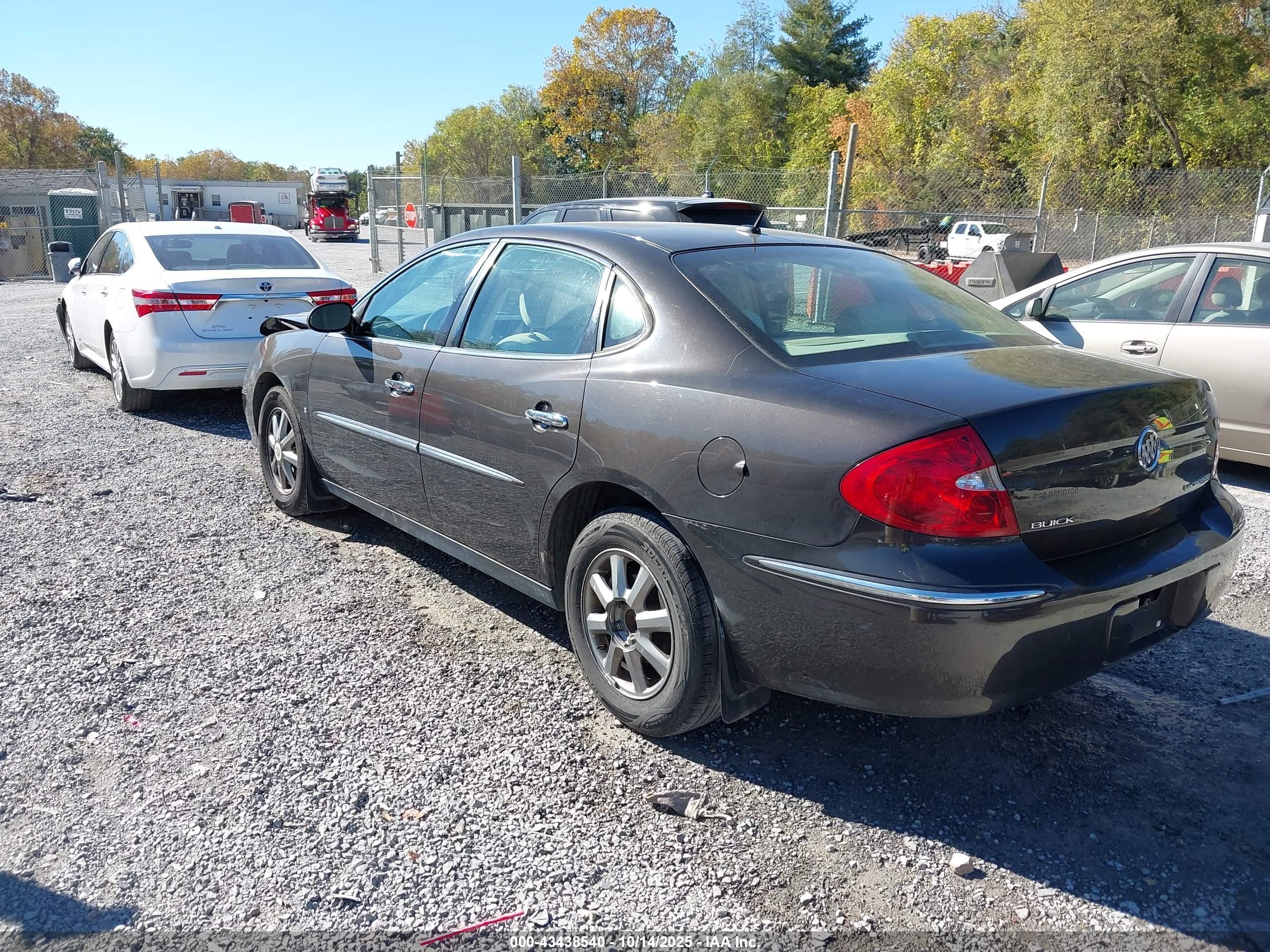 BUICK LACROSSE image 3