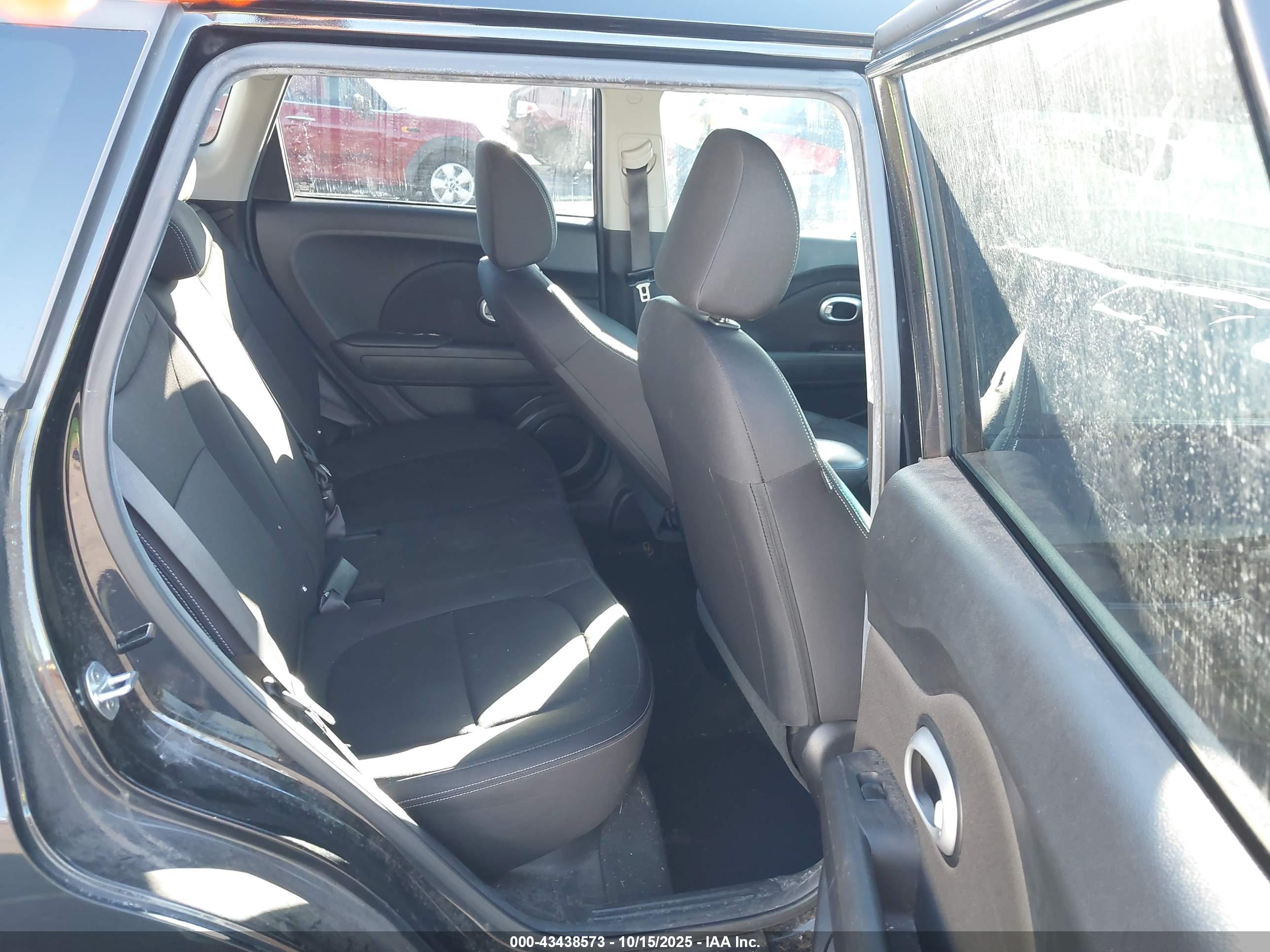 KIA SOUL image 8