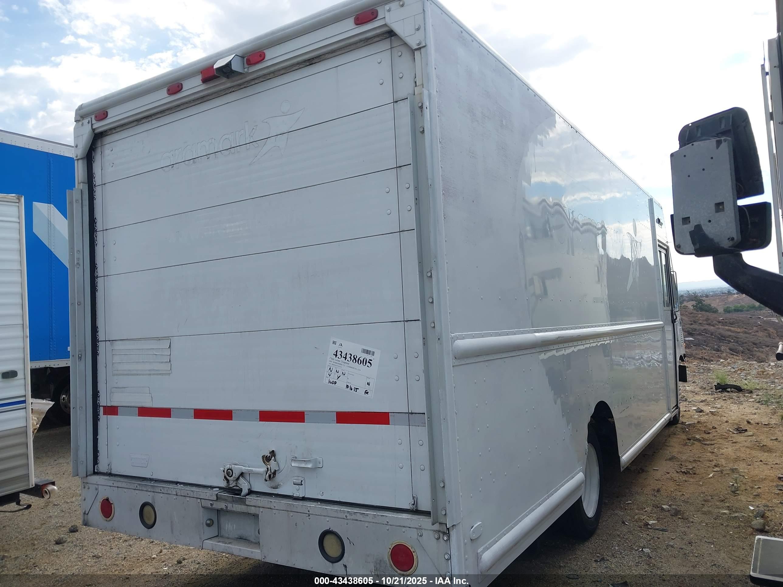 WORKHORSE CUSTOM image 4