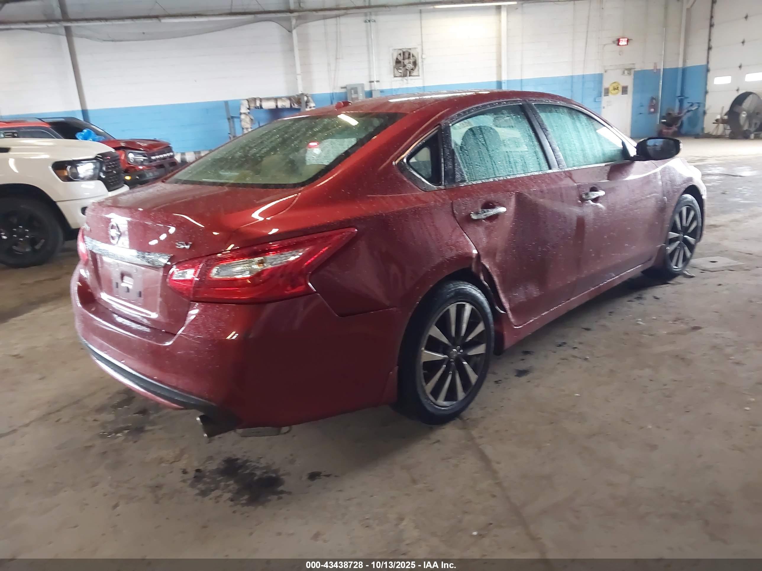 NISSAN ALTIMA image 4