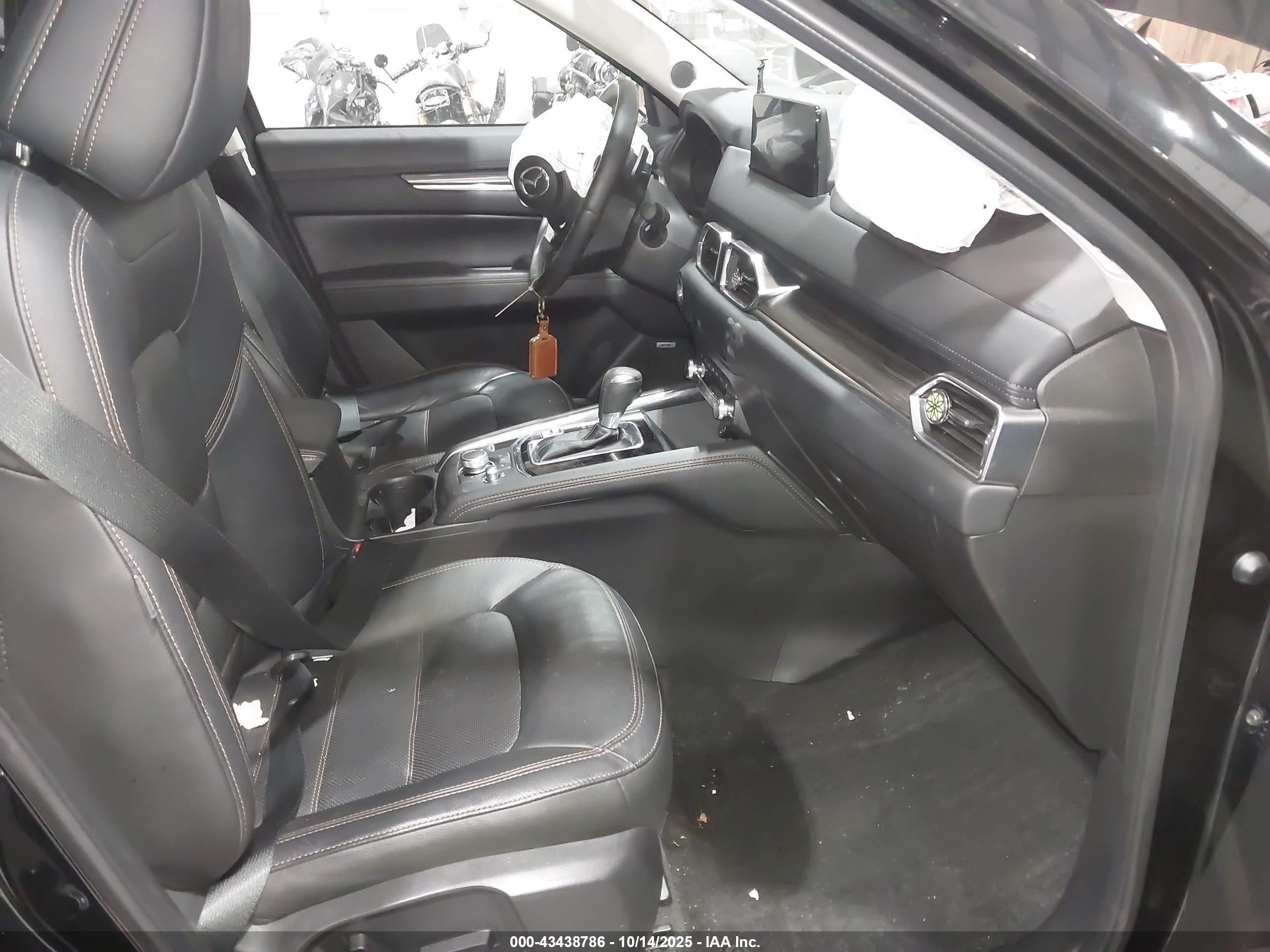 MAZDA CX-5 image 5