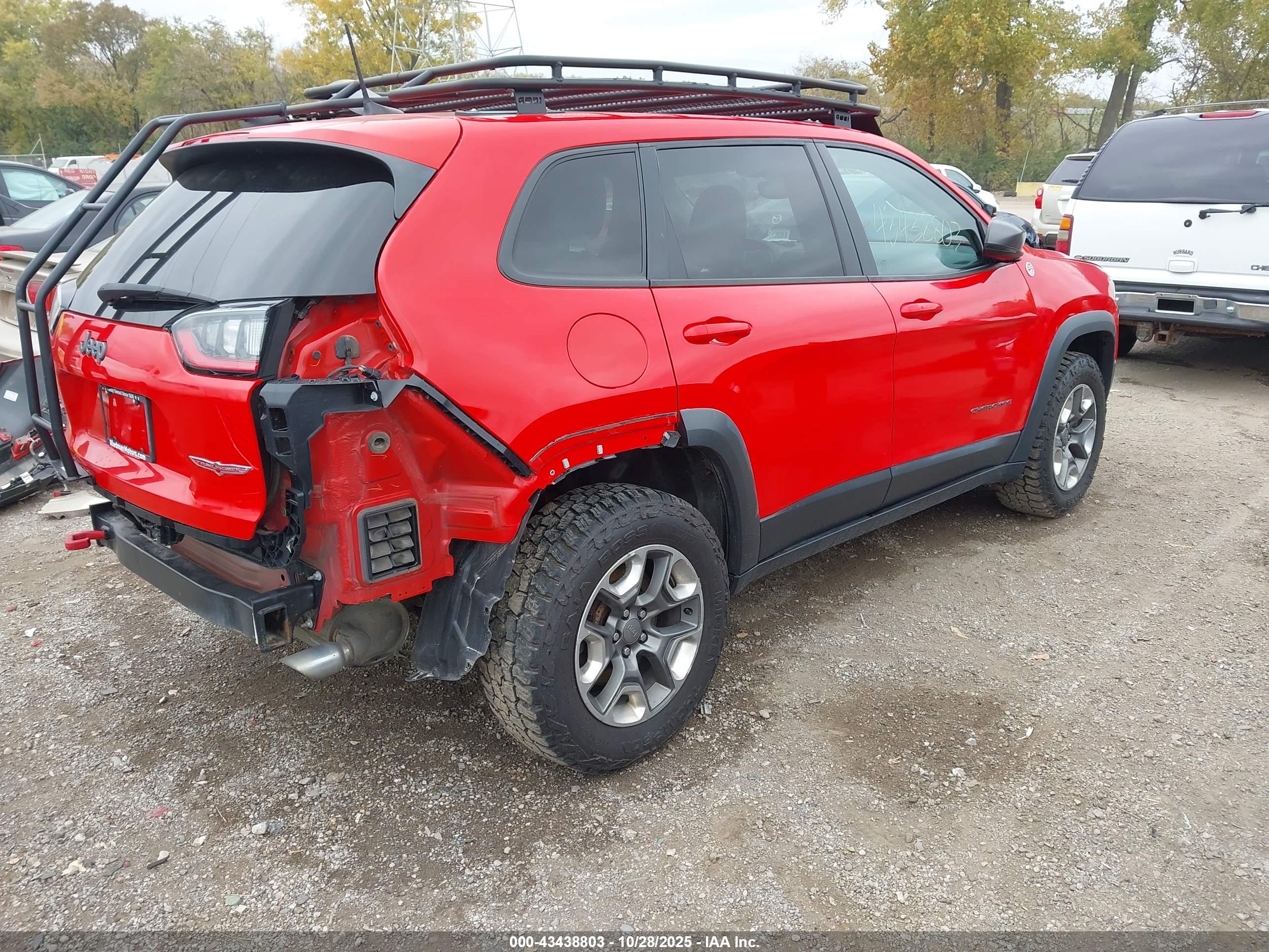 JEEP CHEROKEE image 4