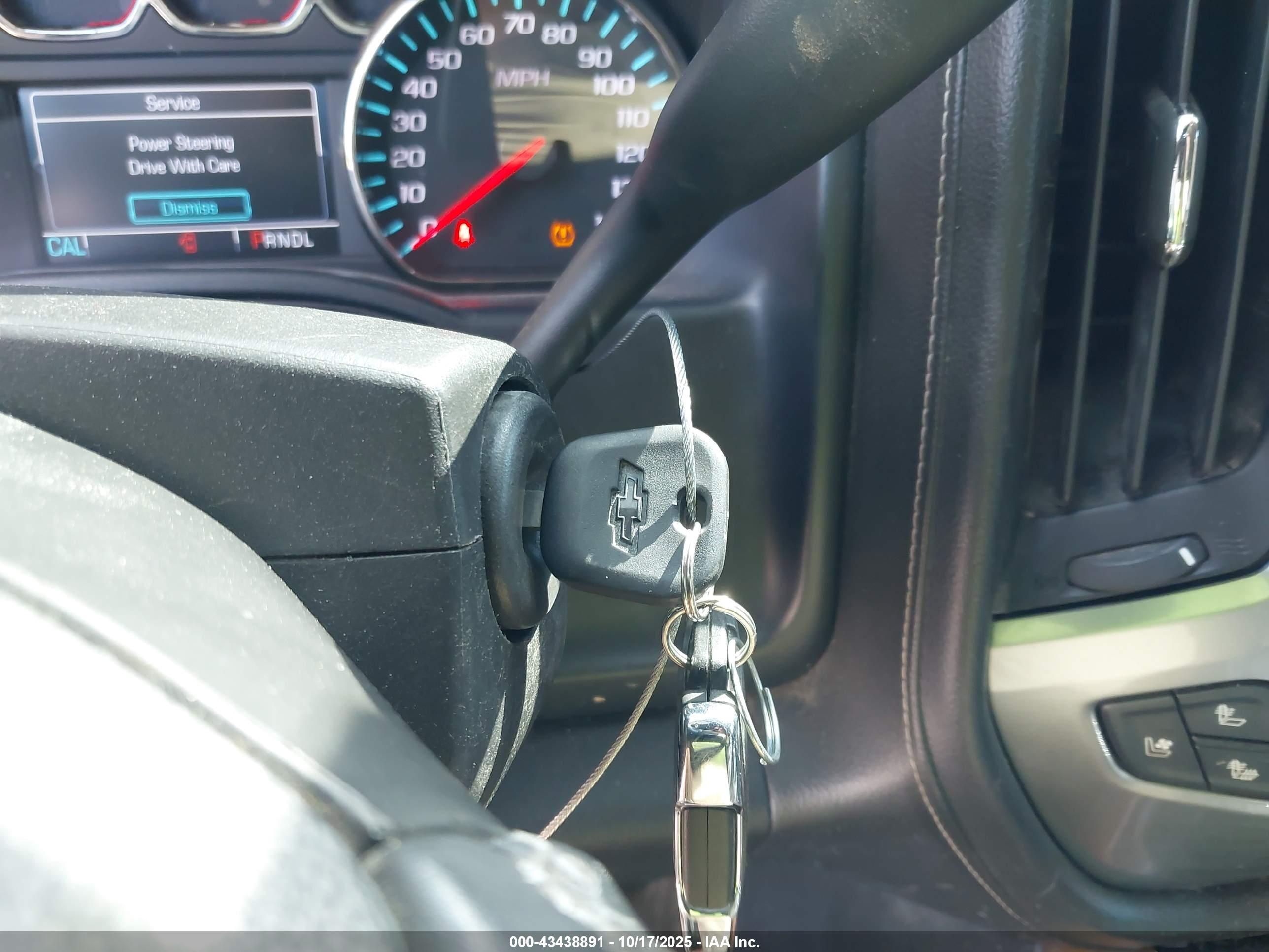 CHEVROLET SILVERADO image 11