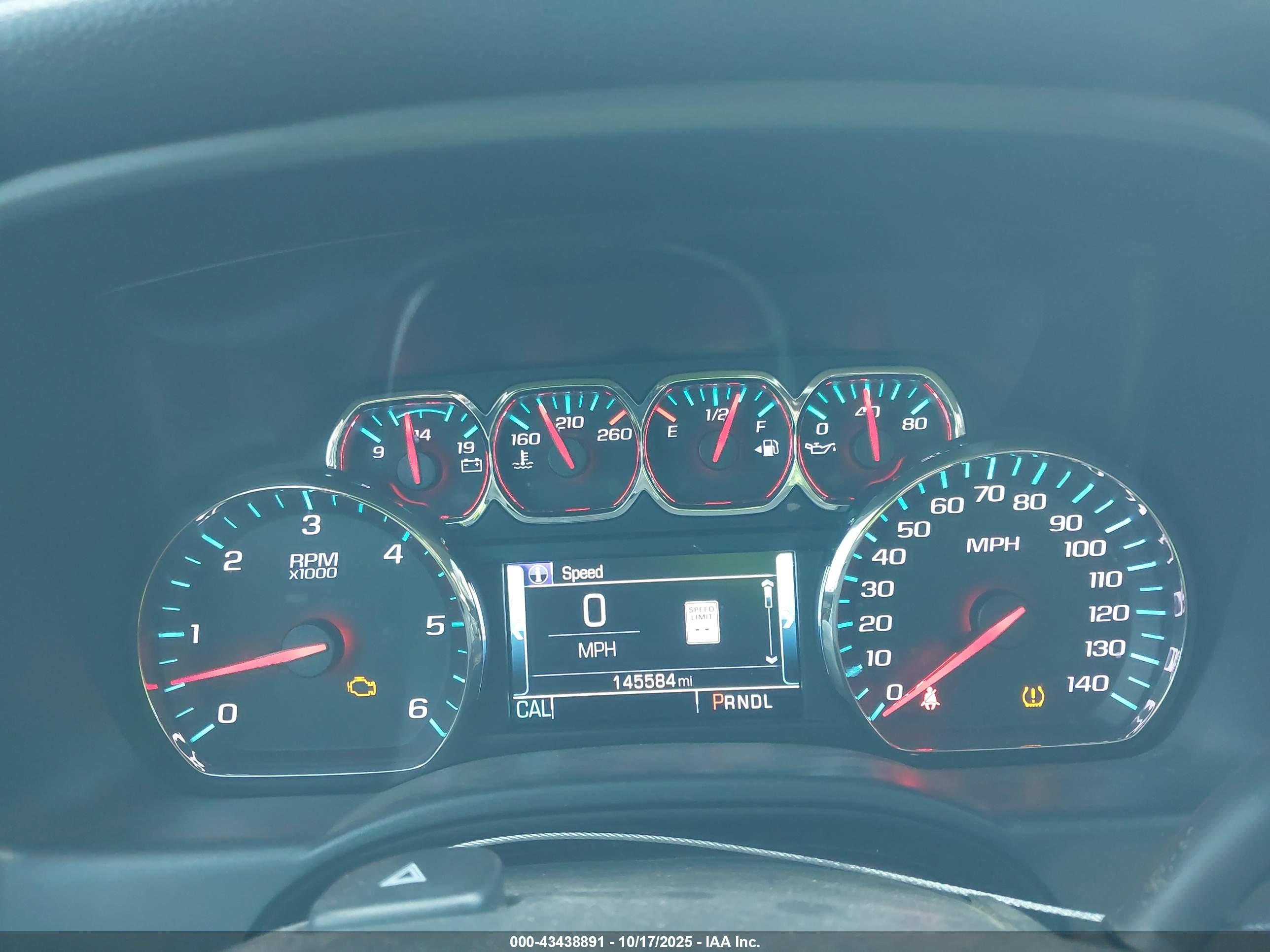 CHEVROLET SILVERADO image 7