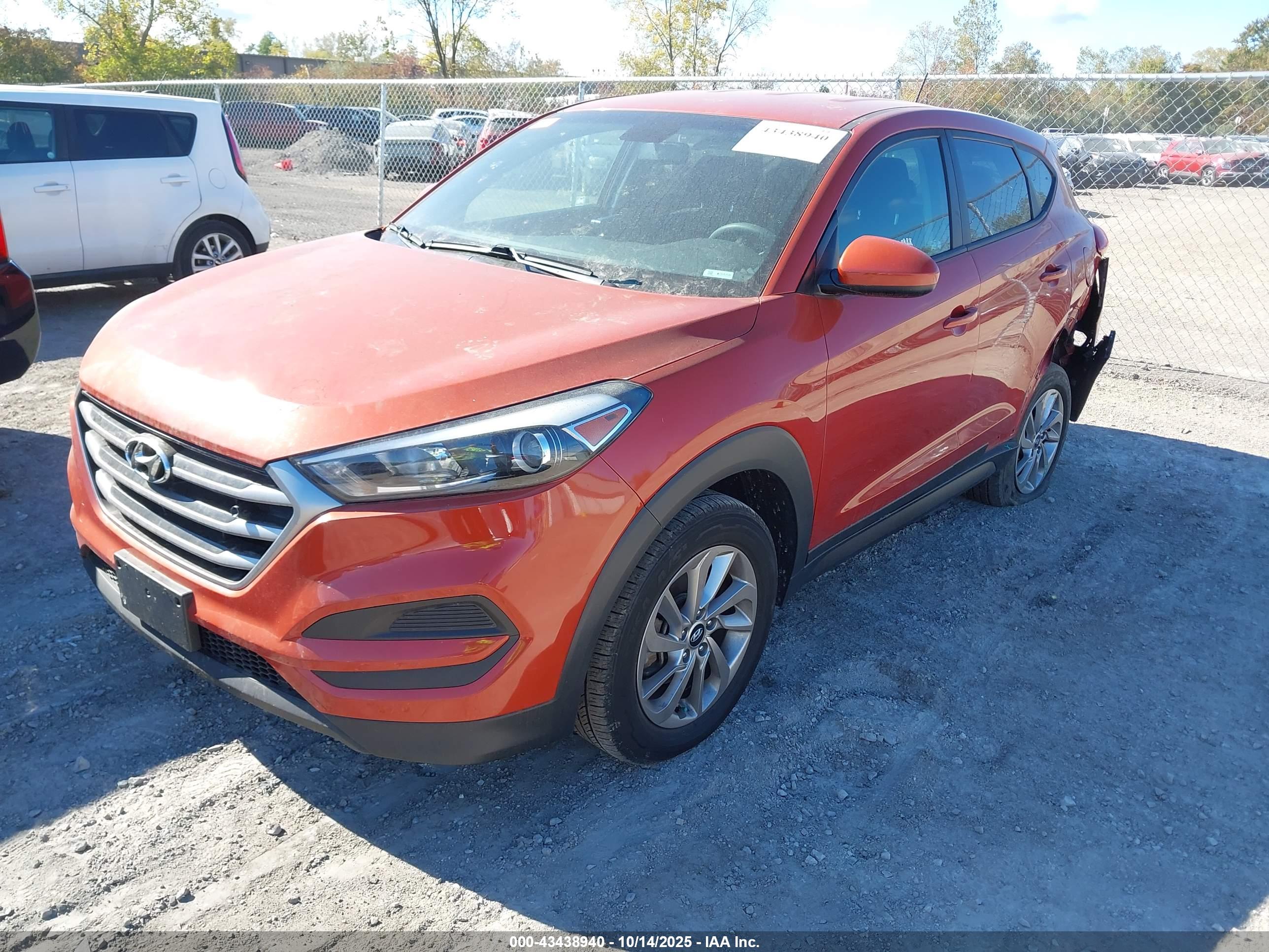 HYUNDAI TUCSON image 2