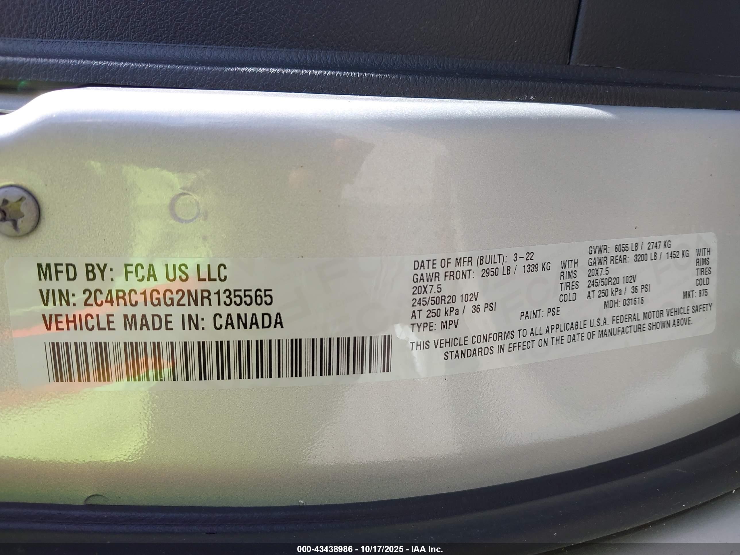 CHRYSLER PACIFICA image 9