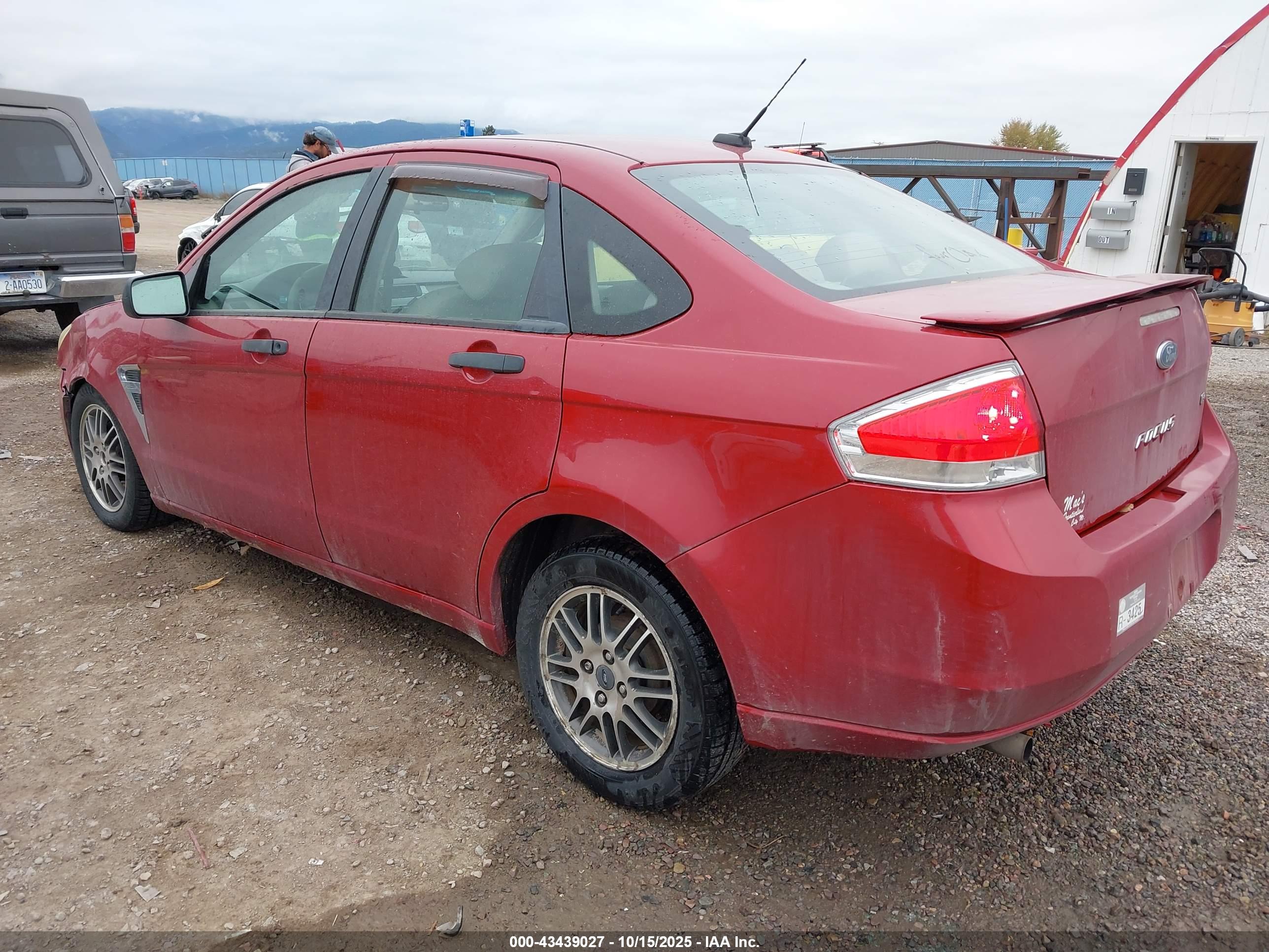 FORD FOCUS image 3