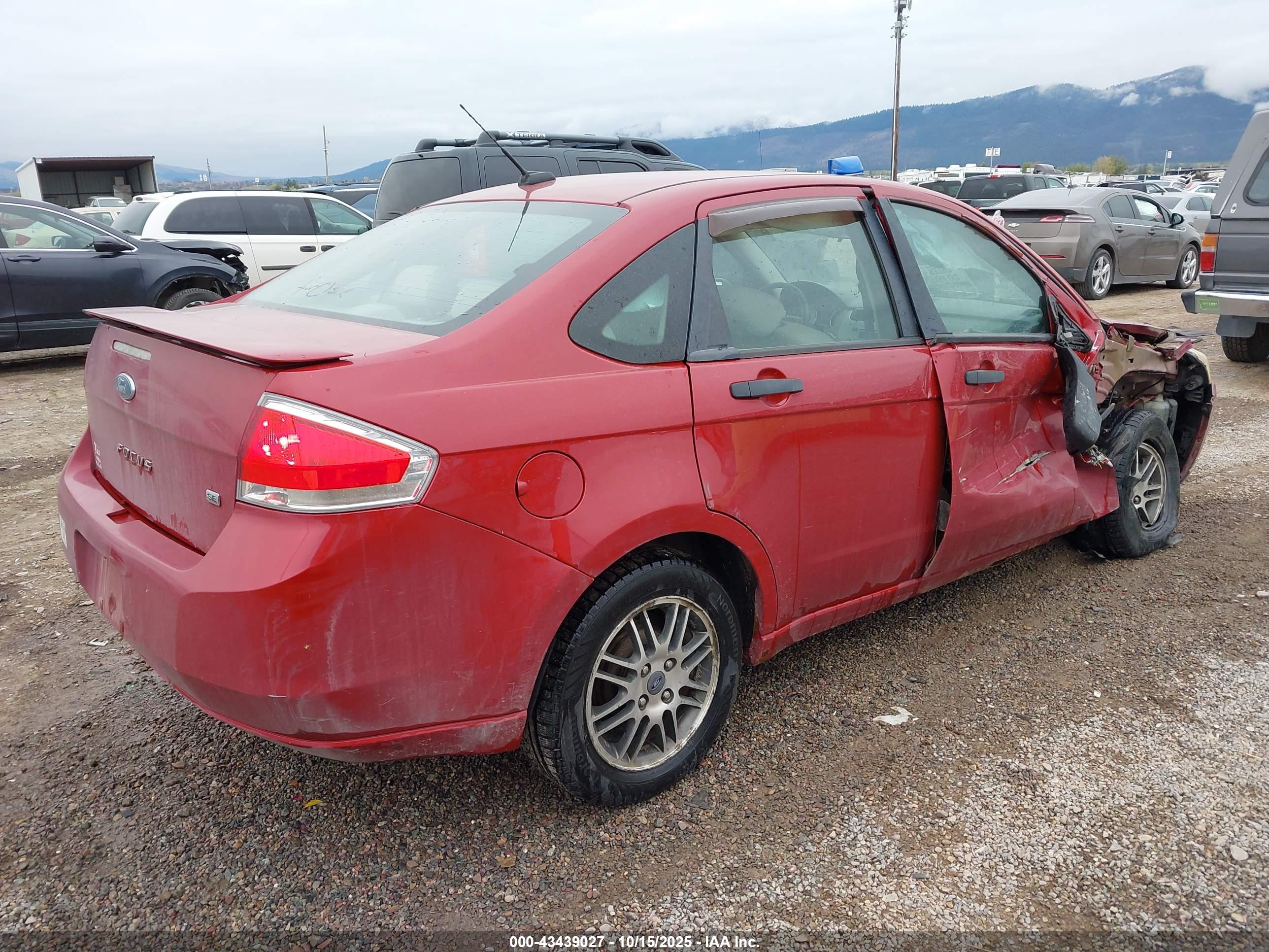 FORD FOCUS image 4