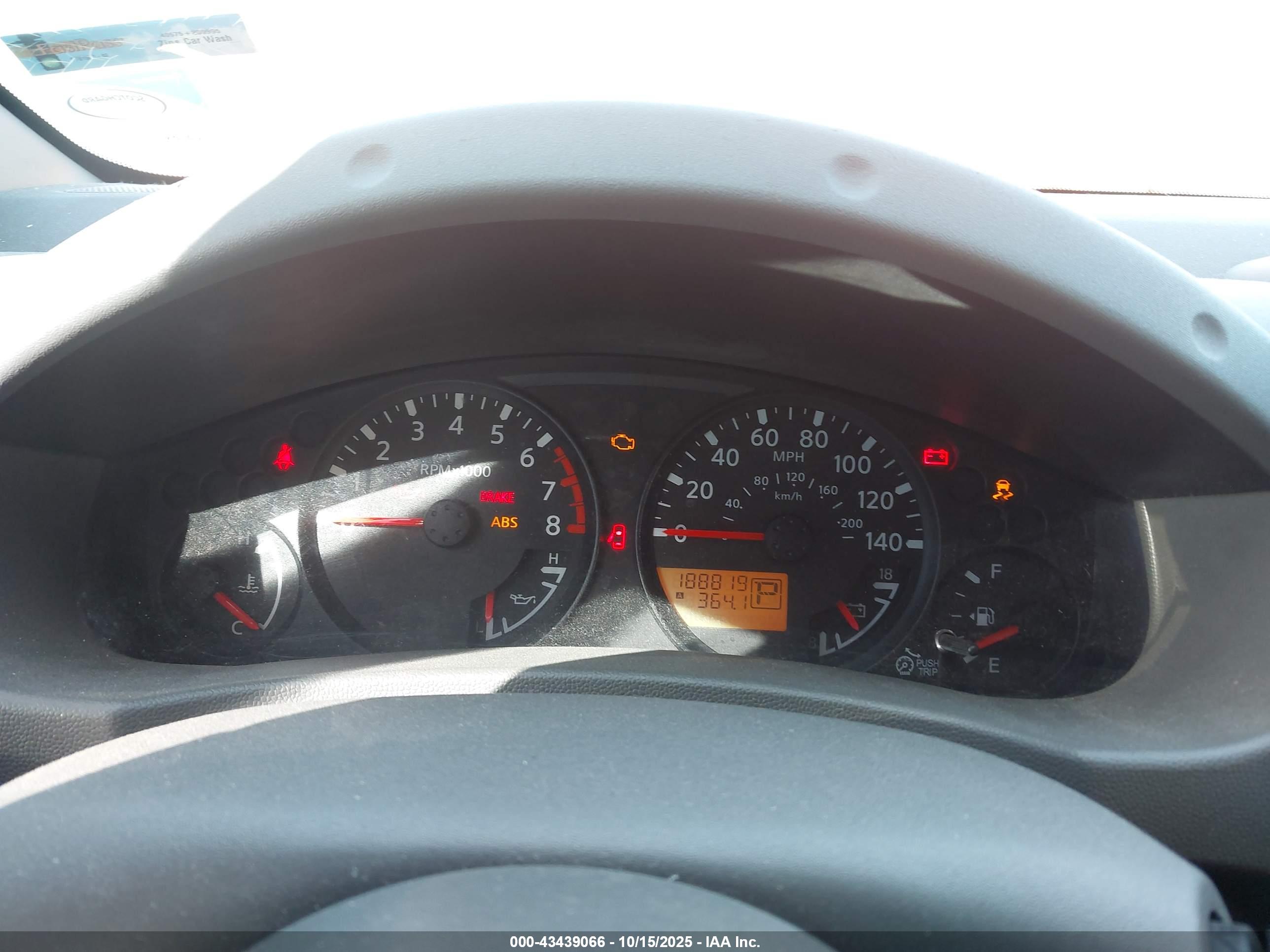 NISSAN FRONTIER image 7