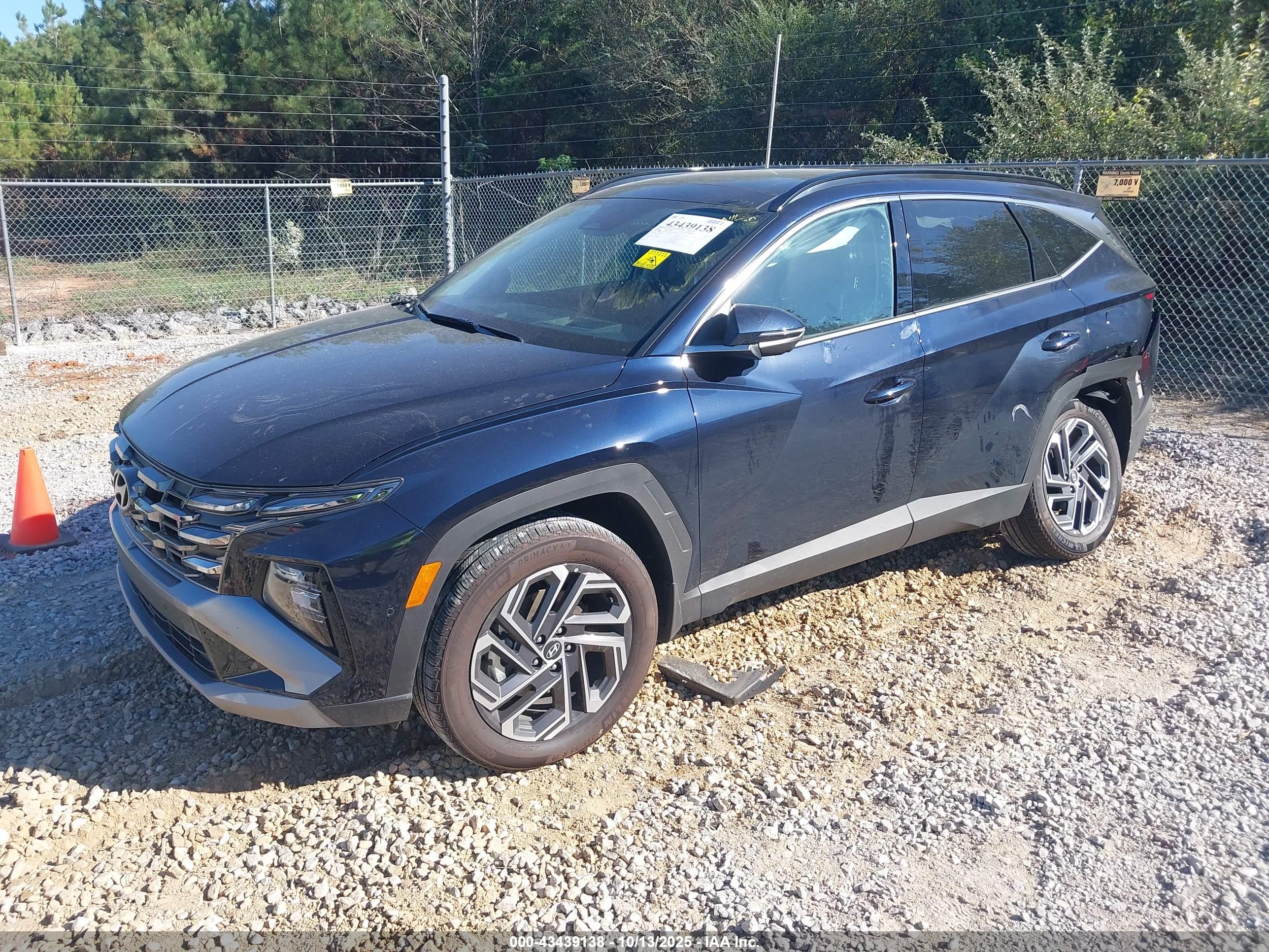 HYUNDAI TUCSON image 2