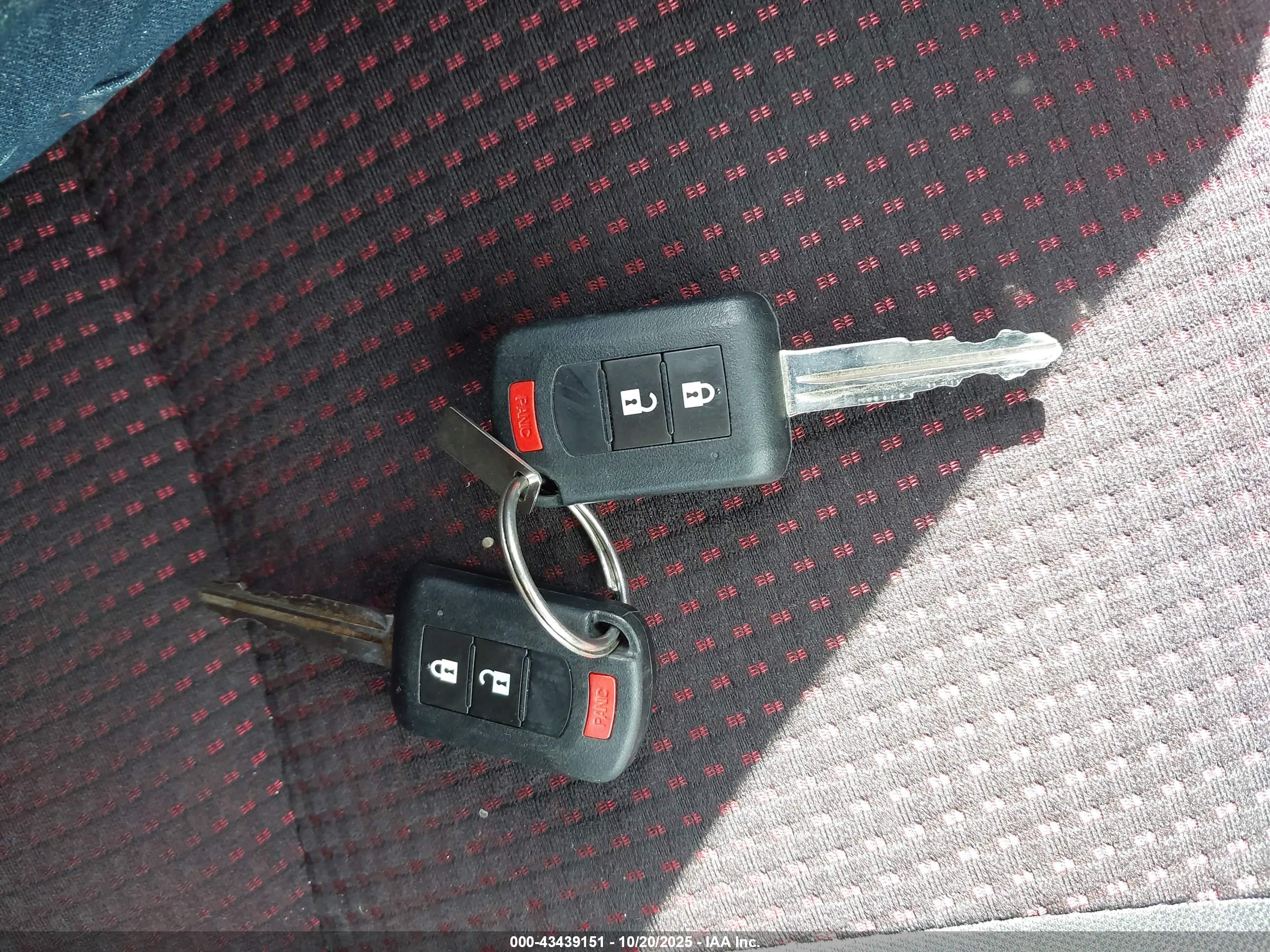 MITSUBISHI MIRAGE image 11