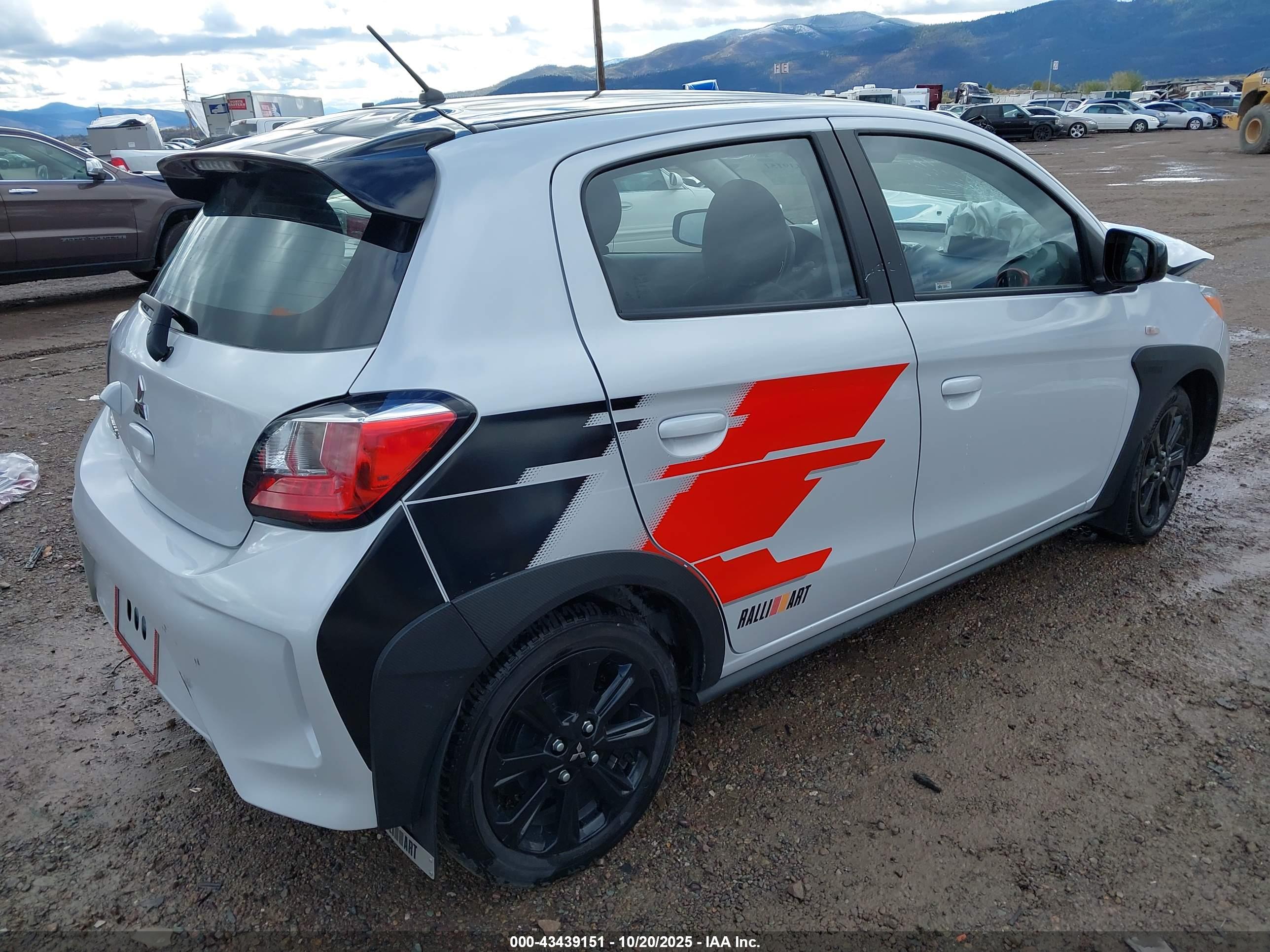 MITSUBISHI MIRAGE image 4