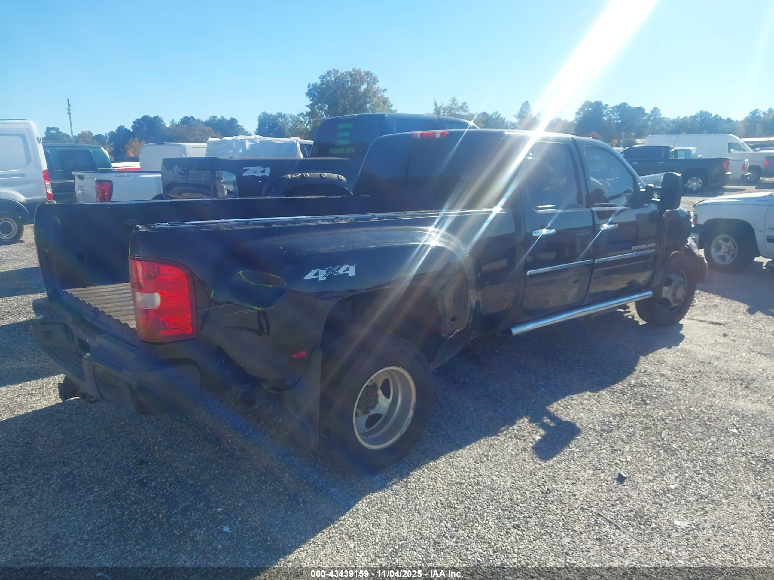 GMC SIERRA image 4
