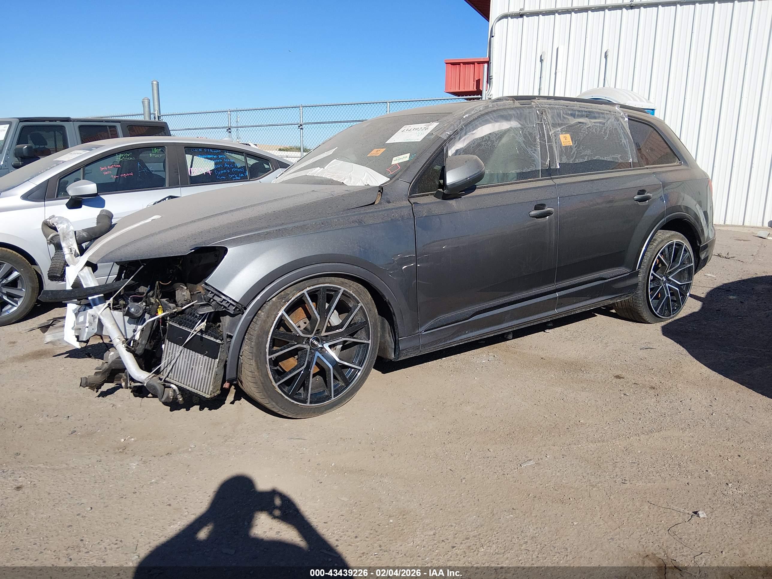 AUDI Q7 image 2