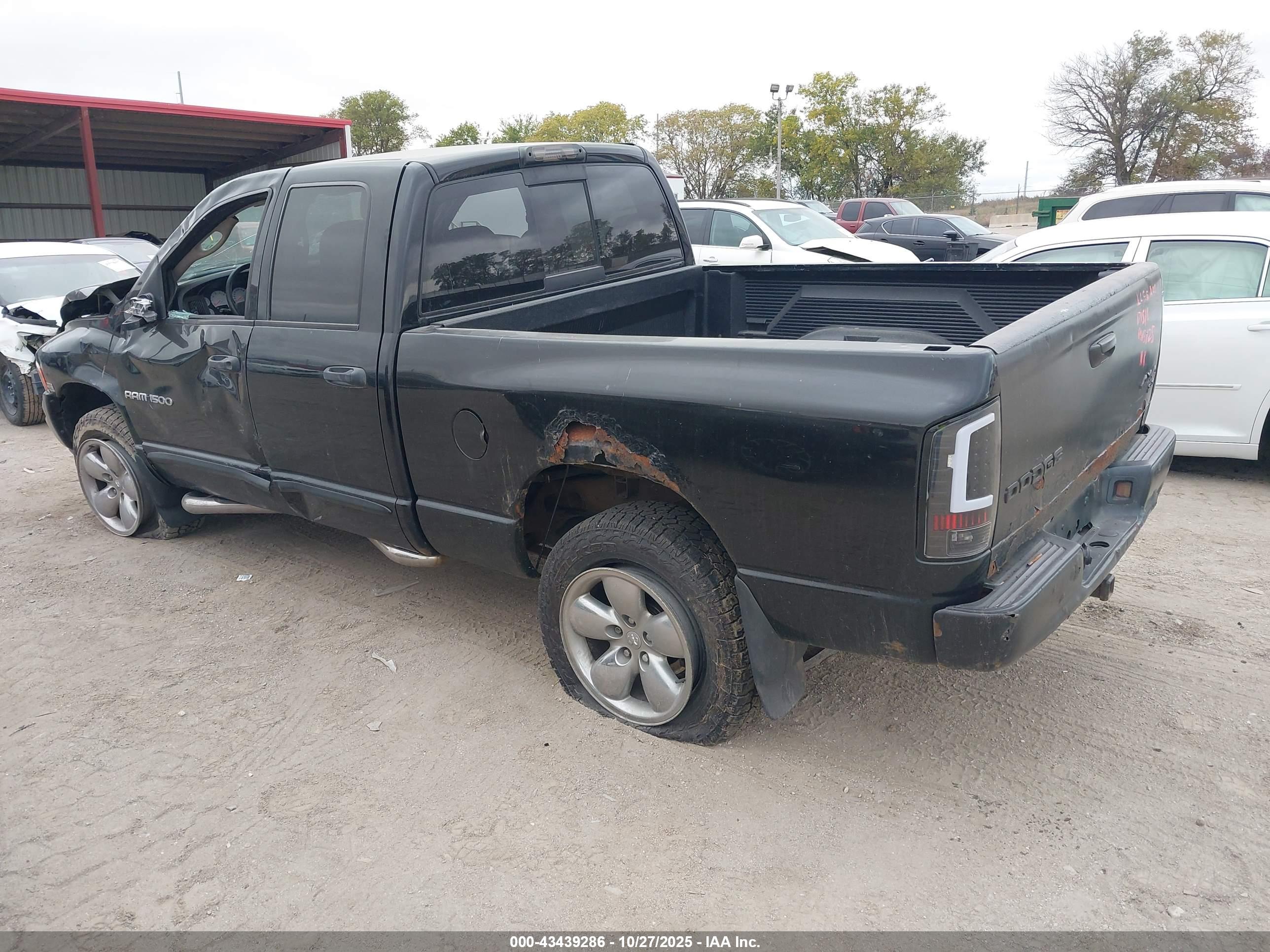 DODGE RAM image 3