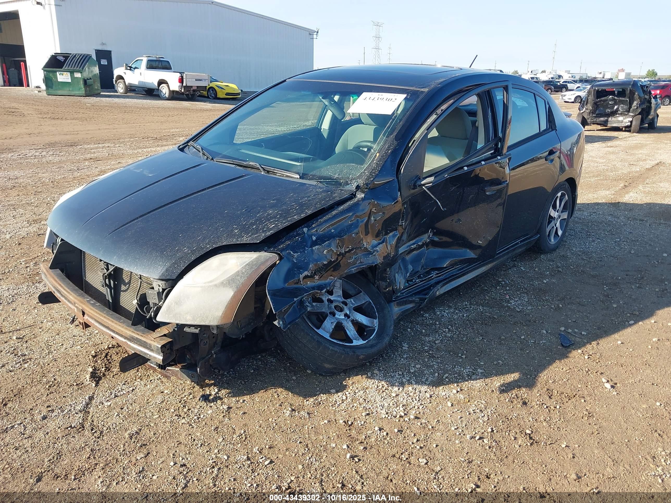 NISSAN SENTRA image 2