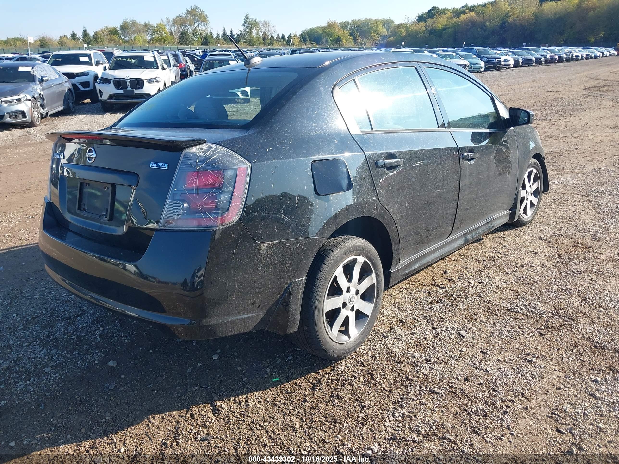 NISSAN SENTRA image 4