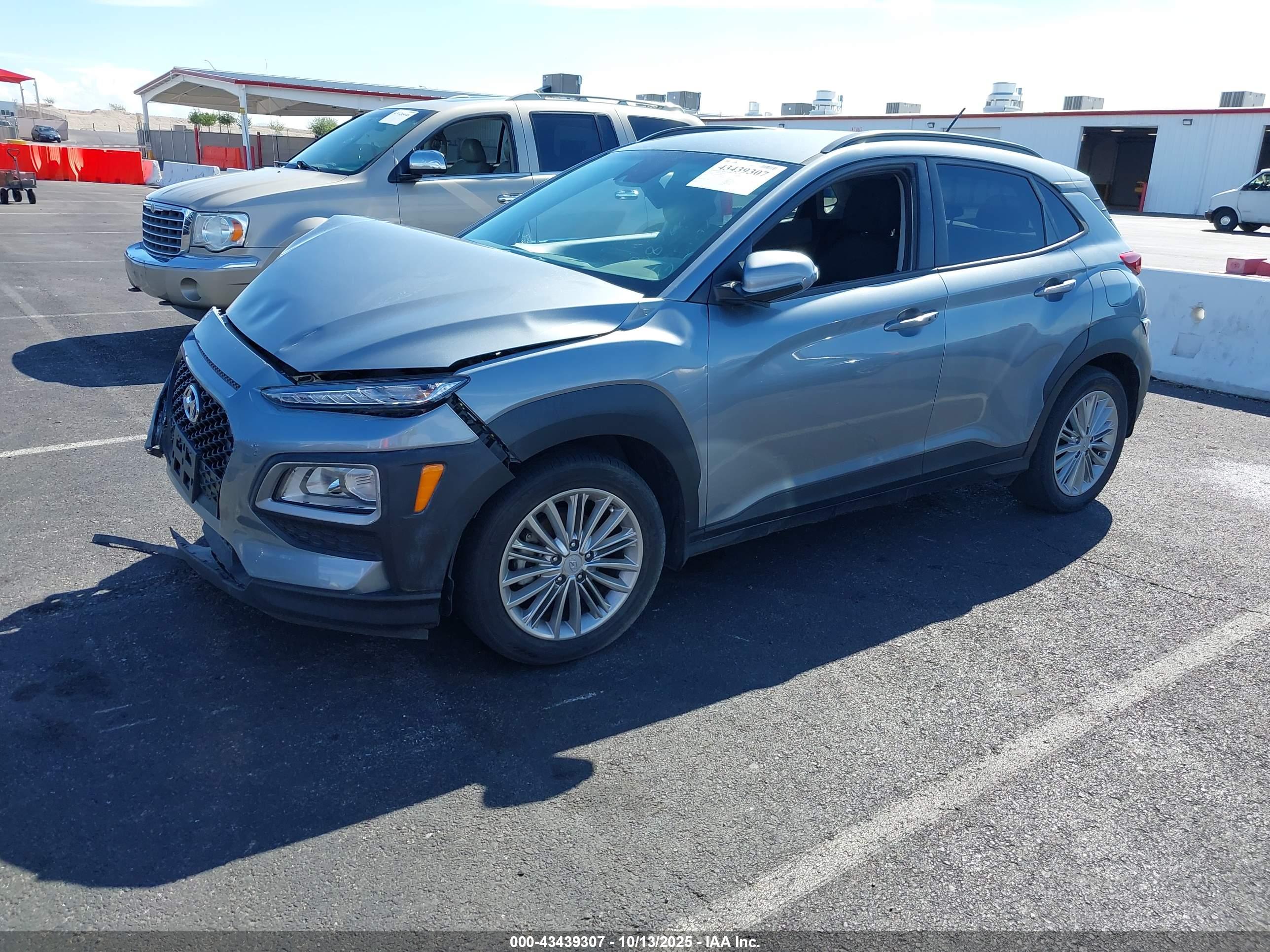 HYUNDAI KONA image 2