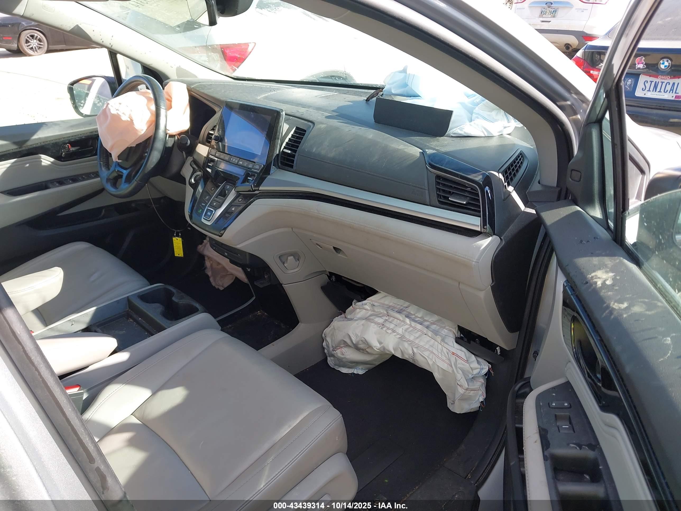 HONDA ODYSSEY image 5