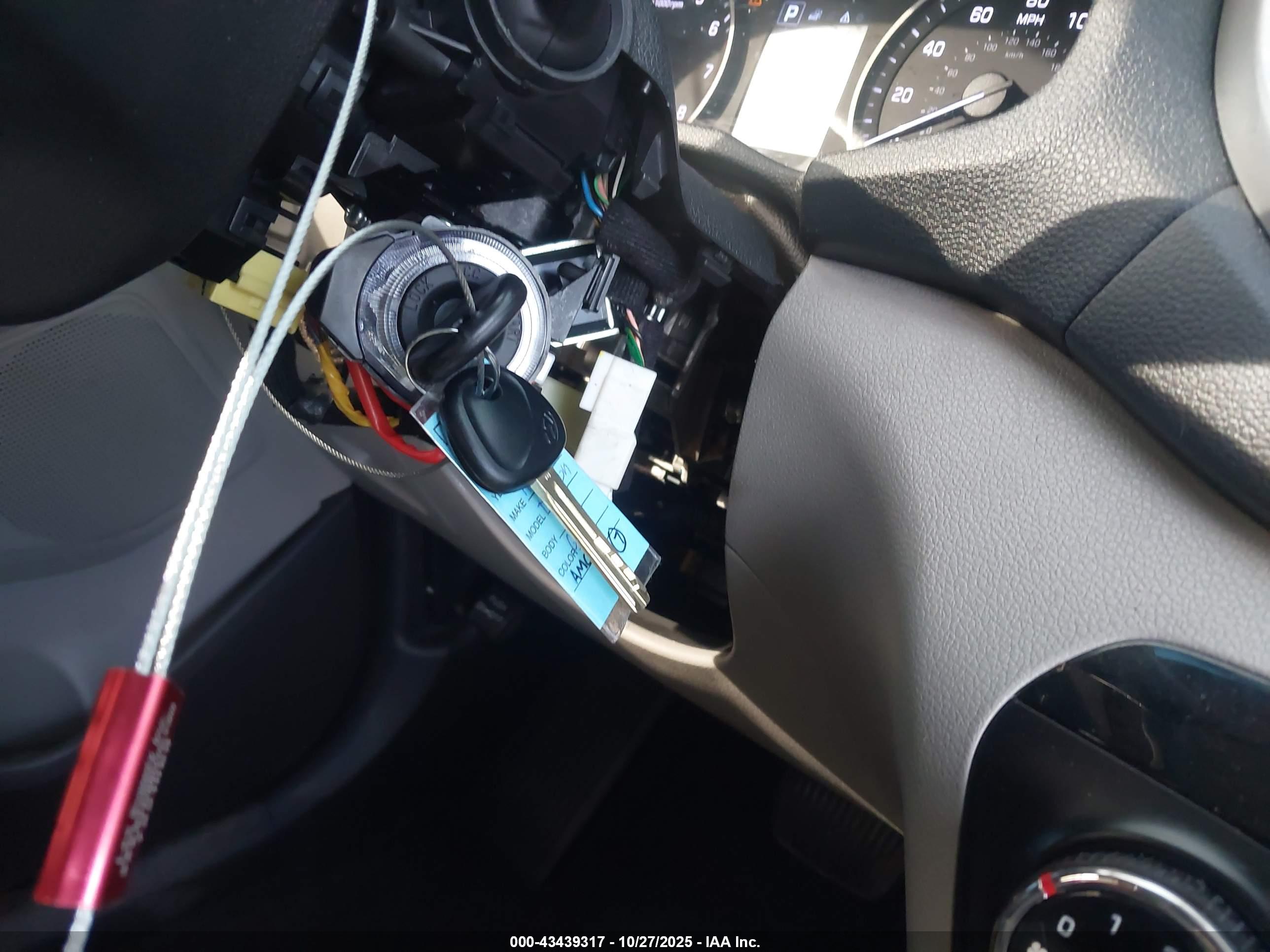 HYUNDAI TUCSON image 11