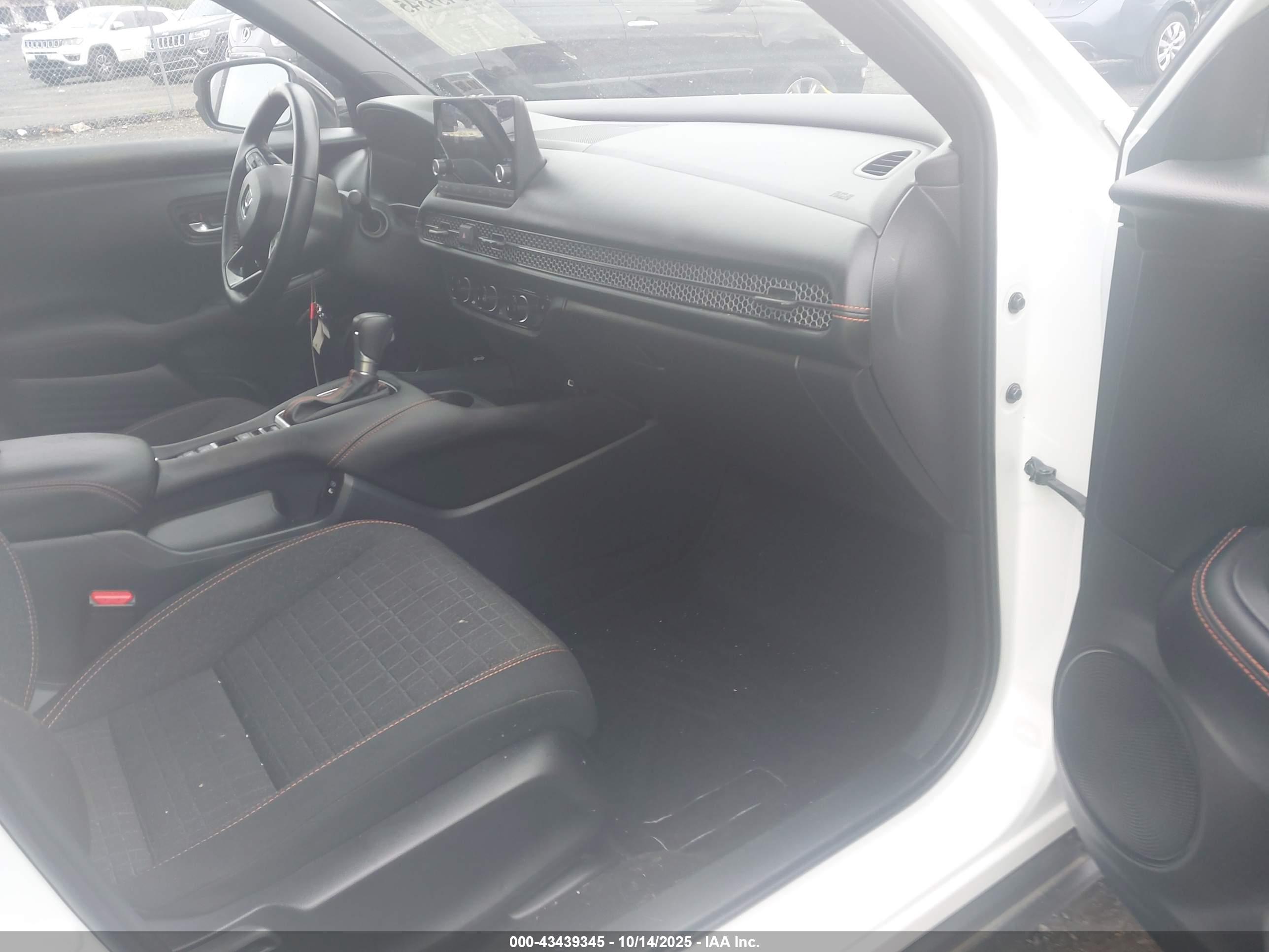 HONDA HR-V image 5