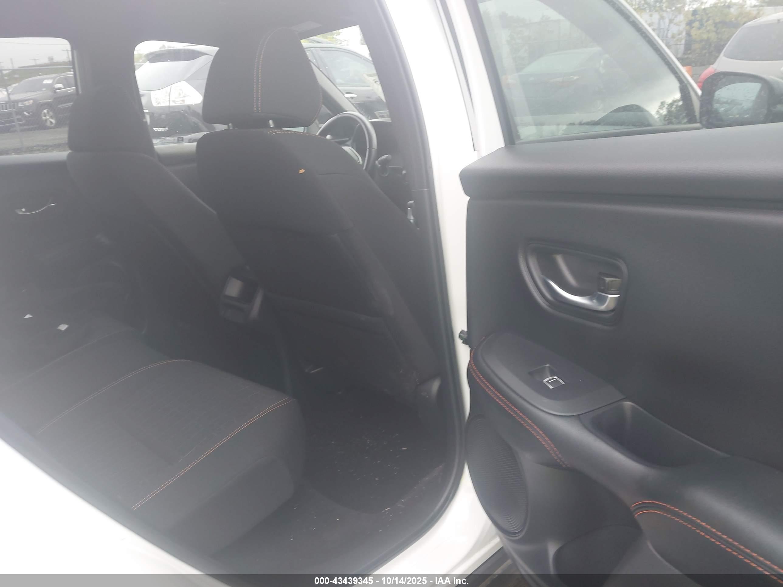 HONDA HR-V image 8