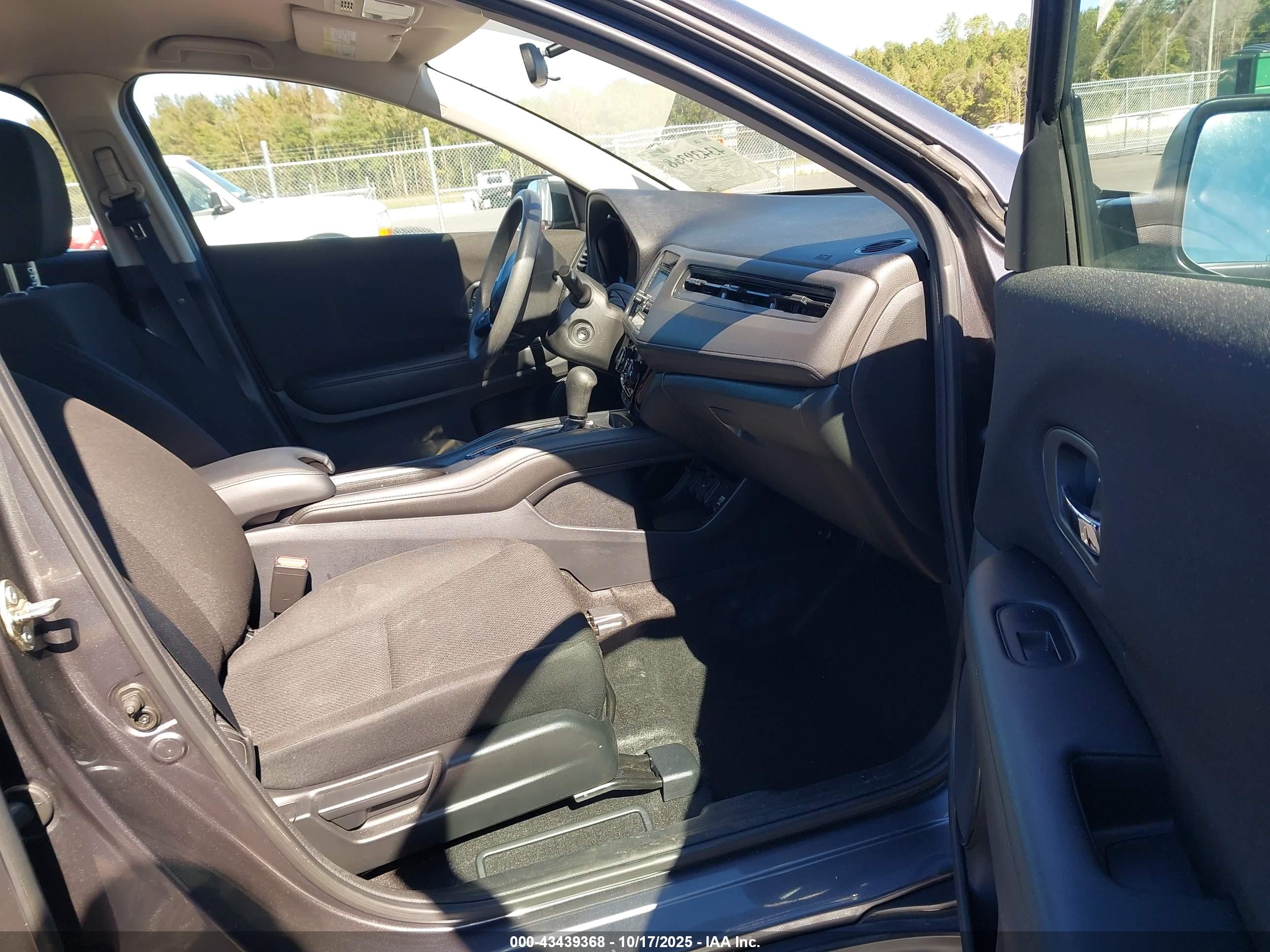 HONDA HR-V image 5
