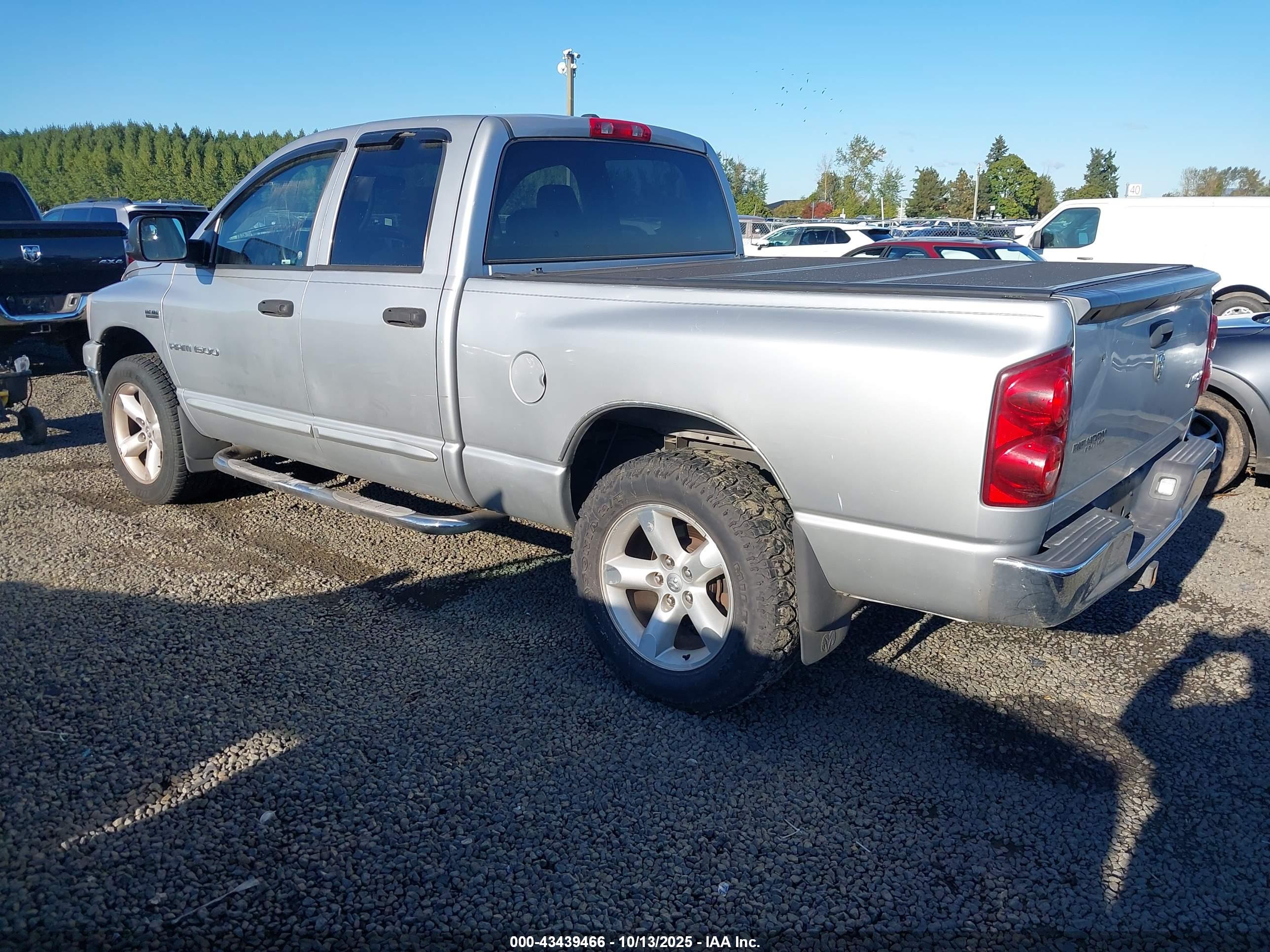 DODGE RAM image 3