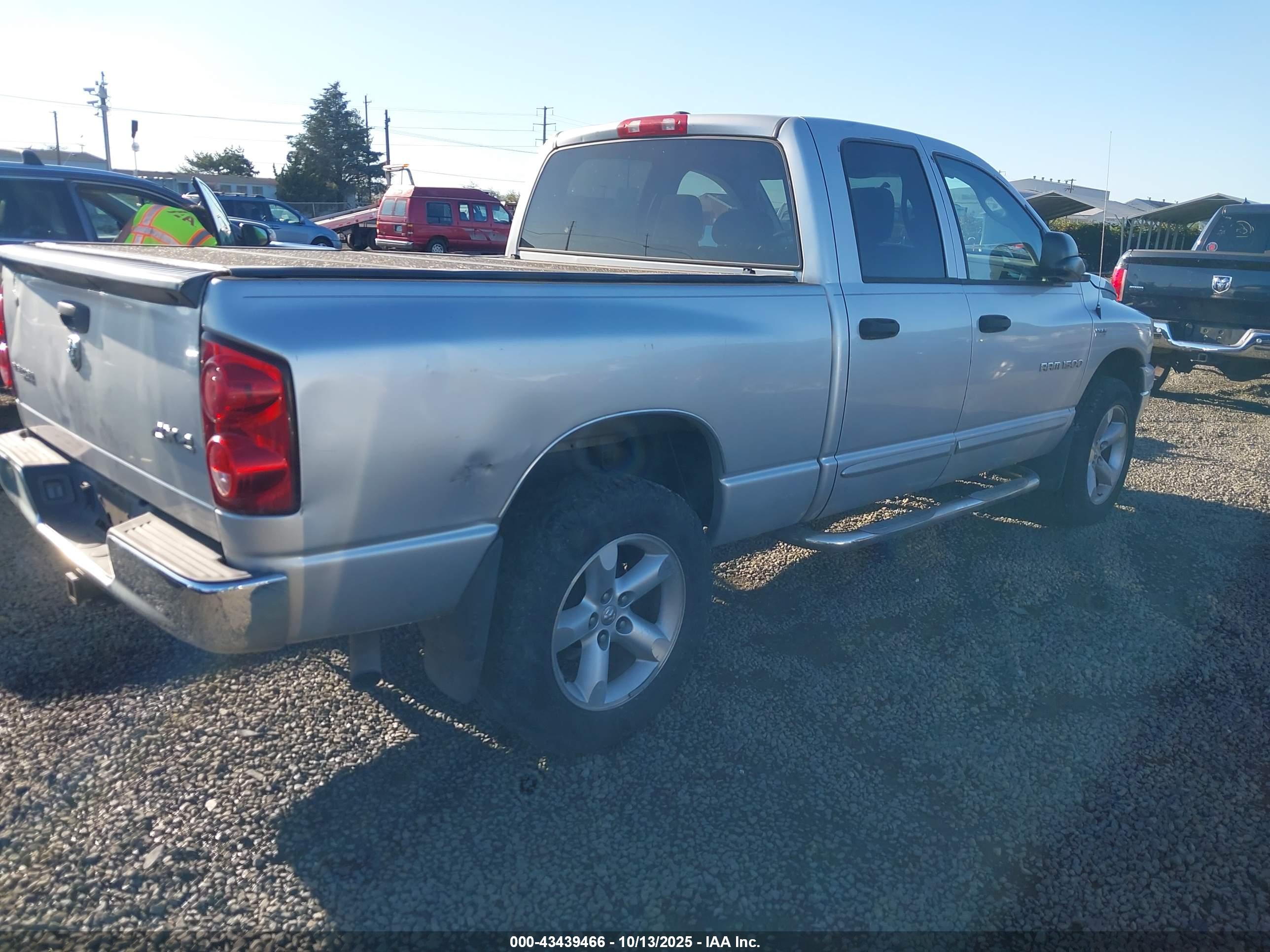 DODGE RAM image 4