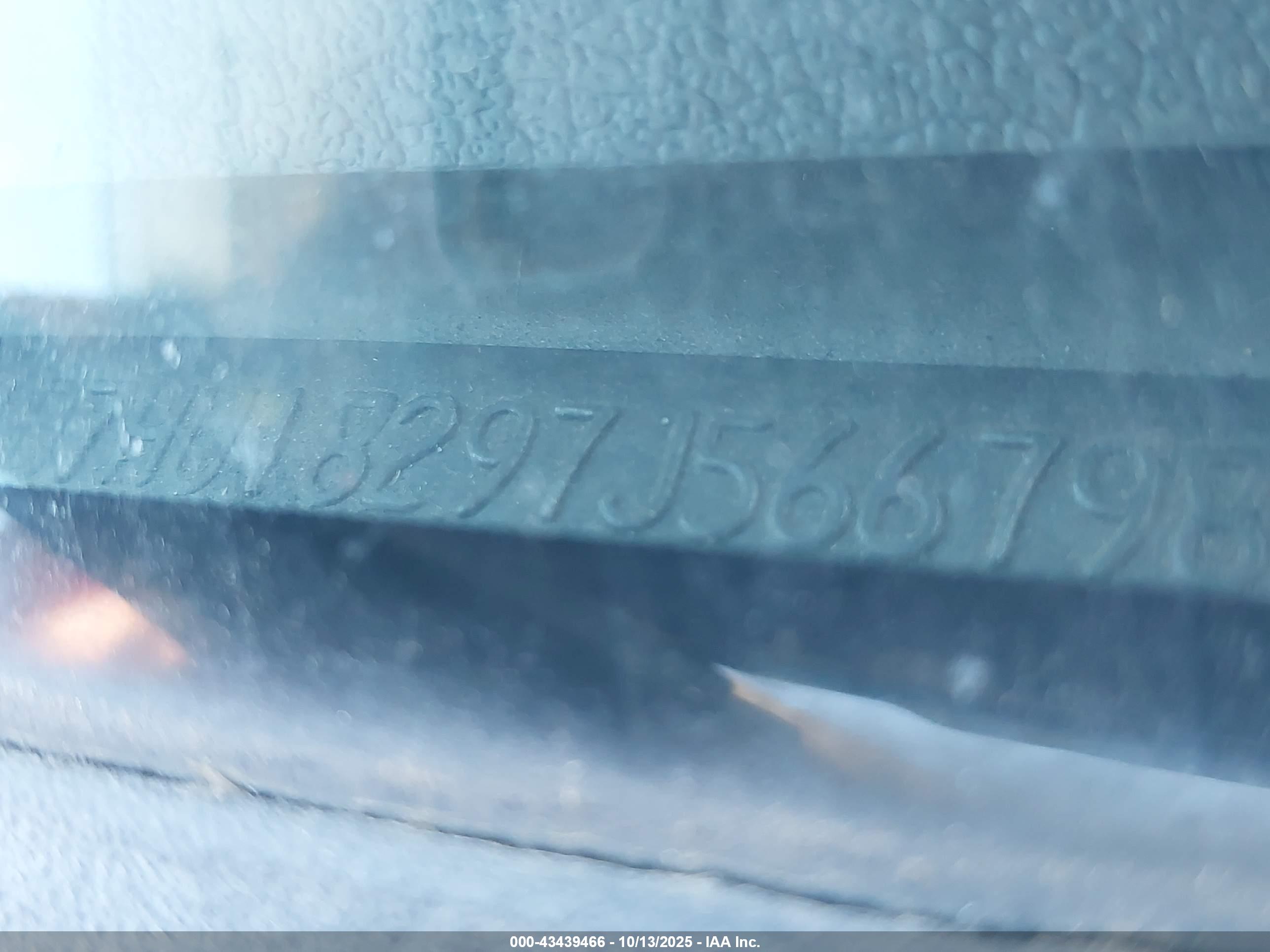 DODGE RAM image 9