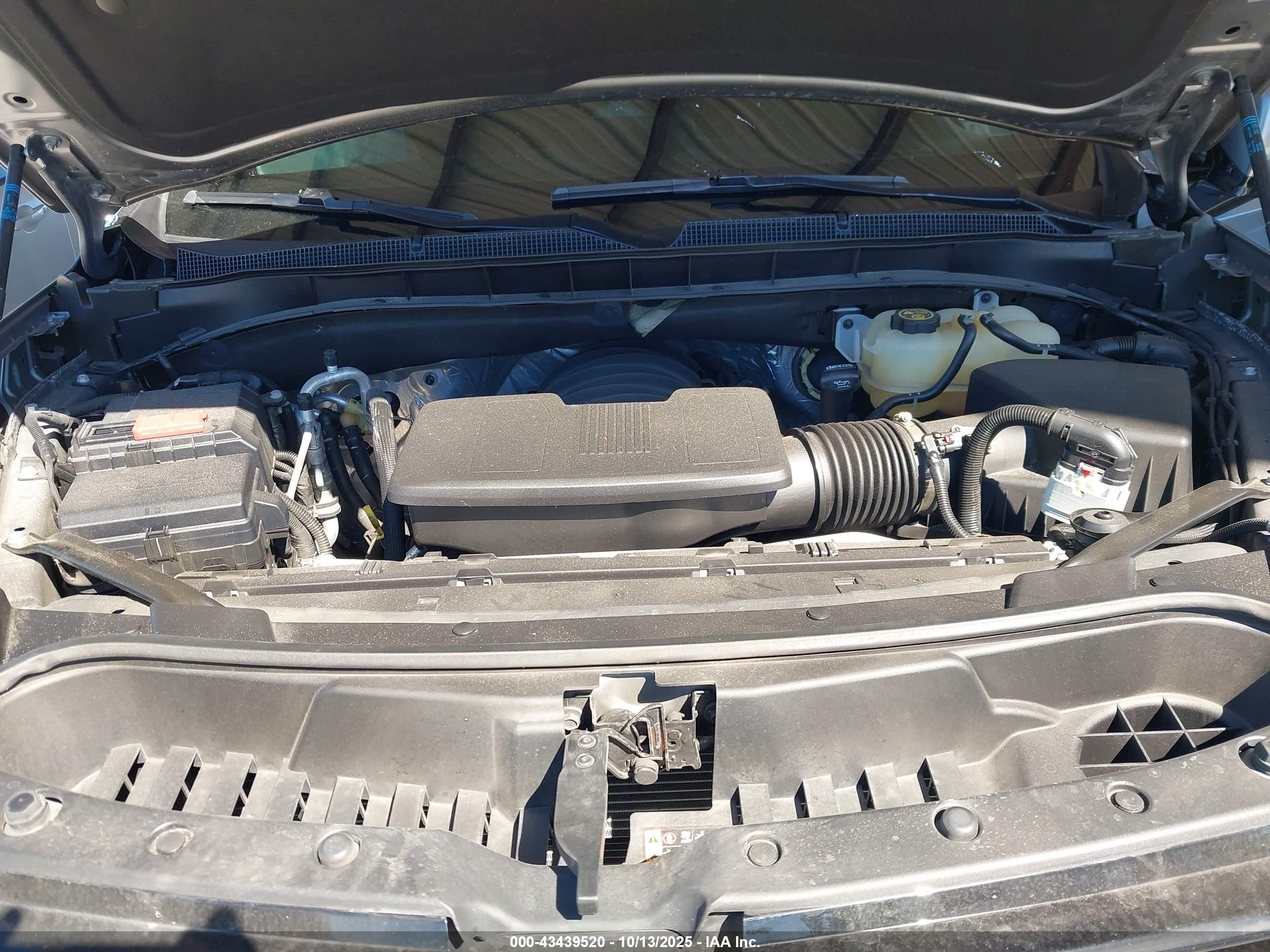 CHEVROLET TAHOE image 10