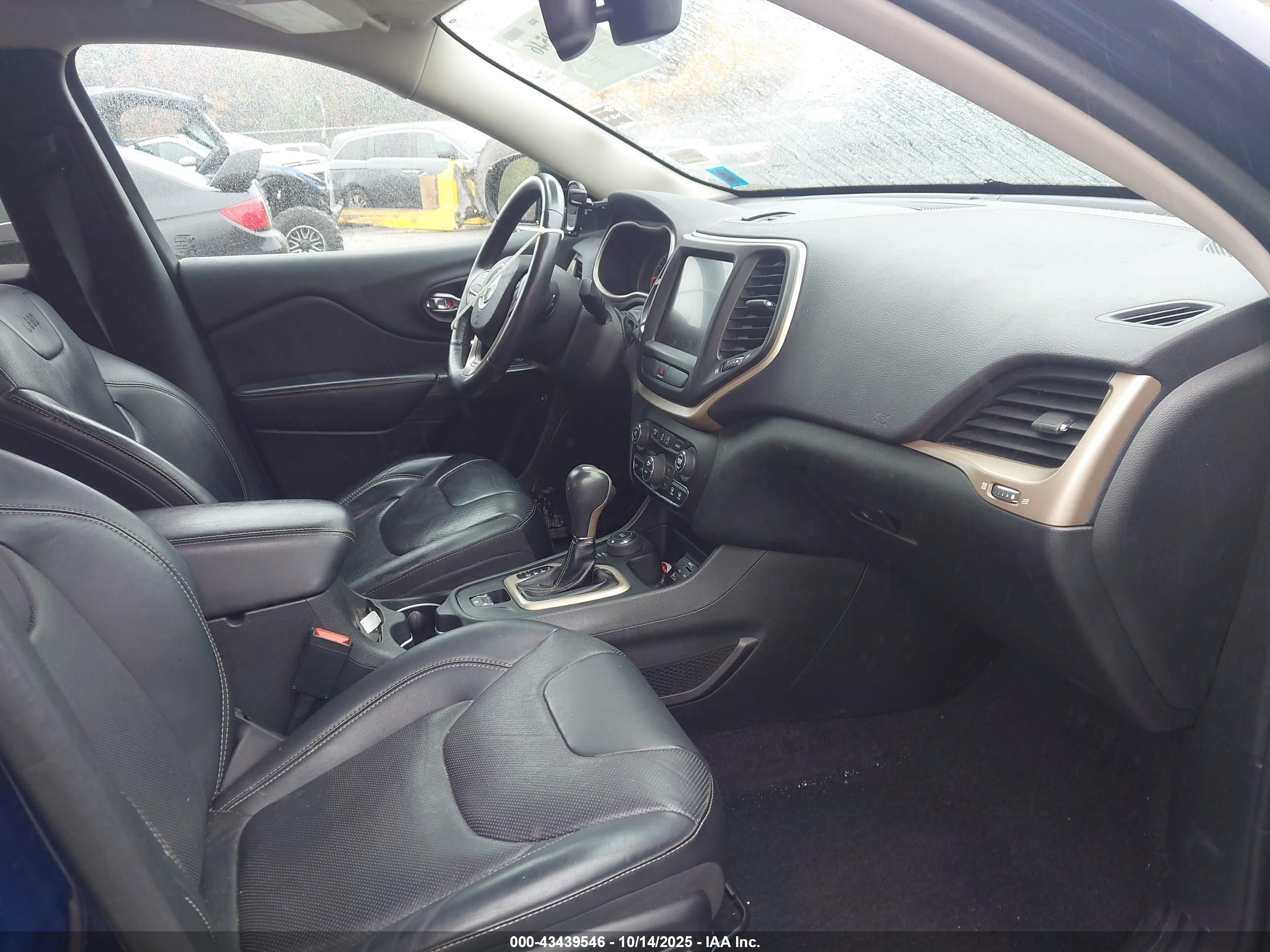 JEEP CHEROKEE image 5