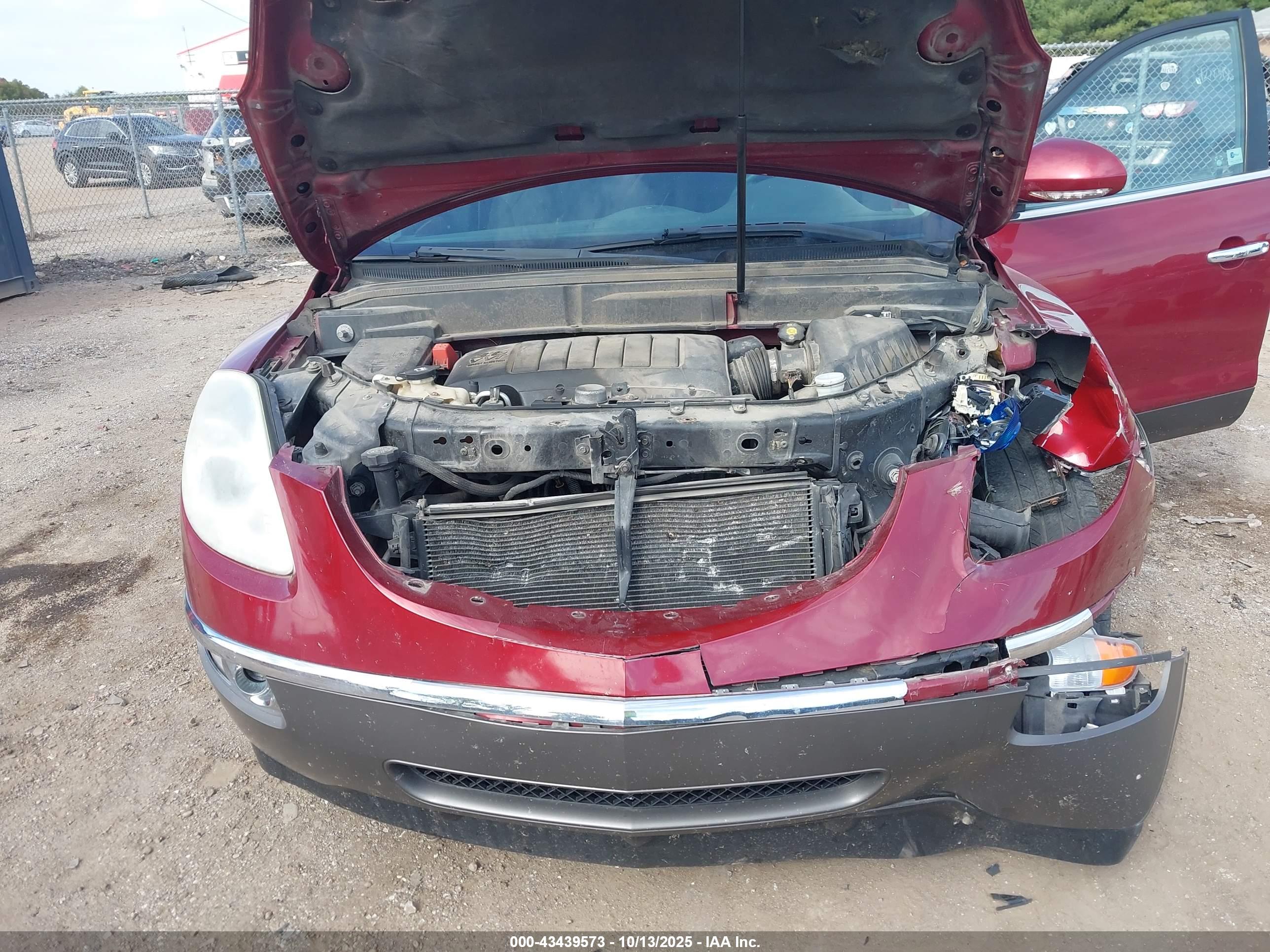 BUICK ENCLAVE image 10