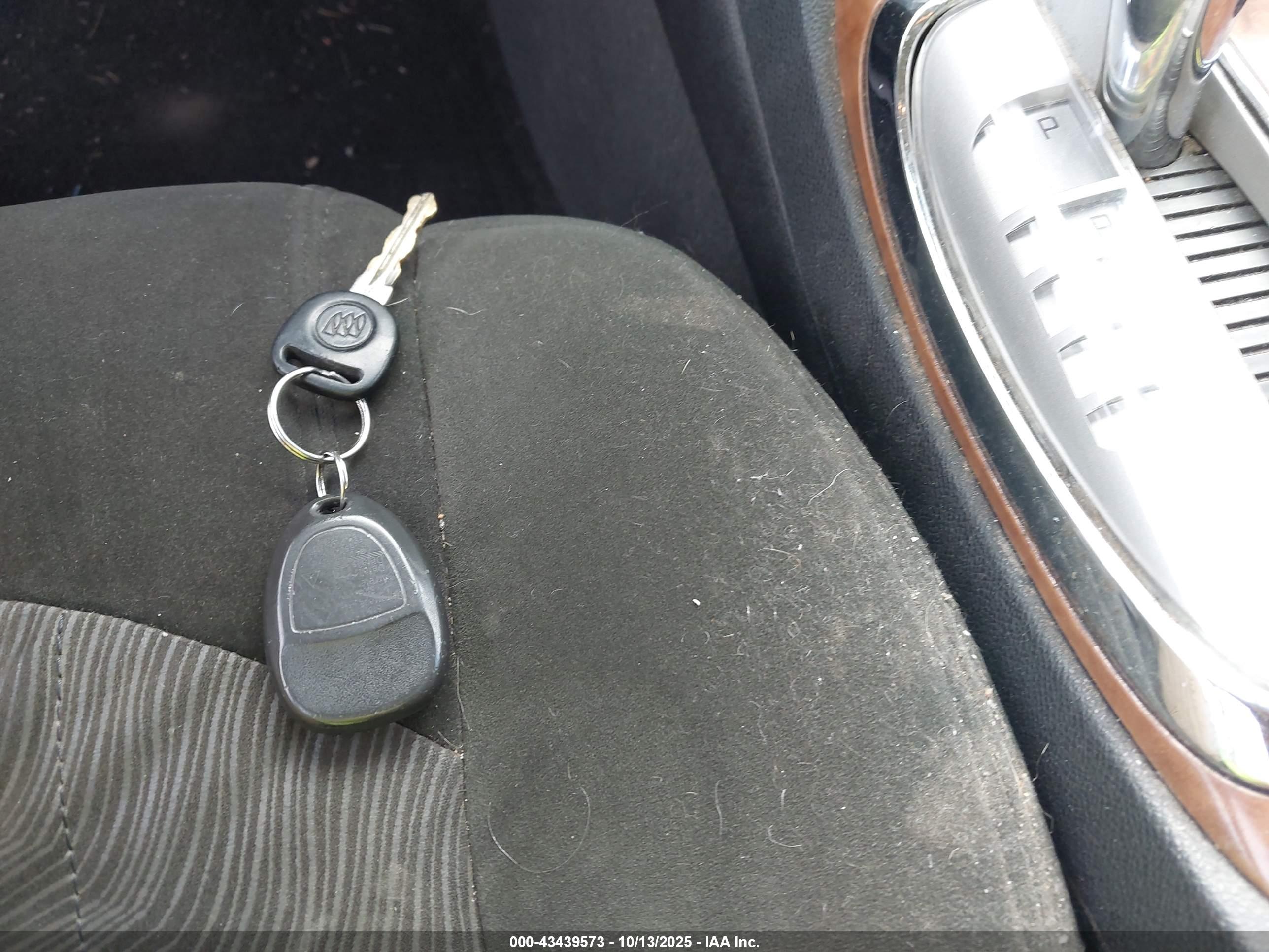 BUICK ENCLAVE image 11