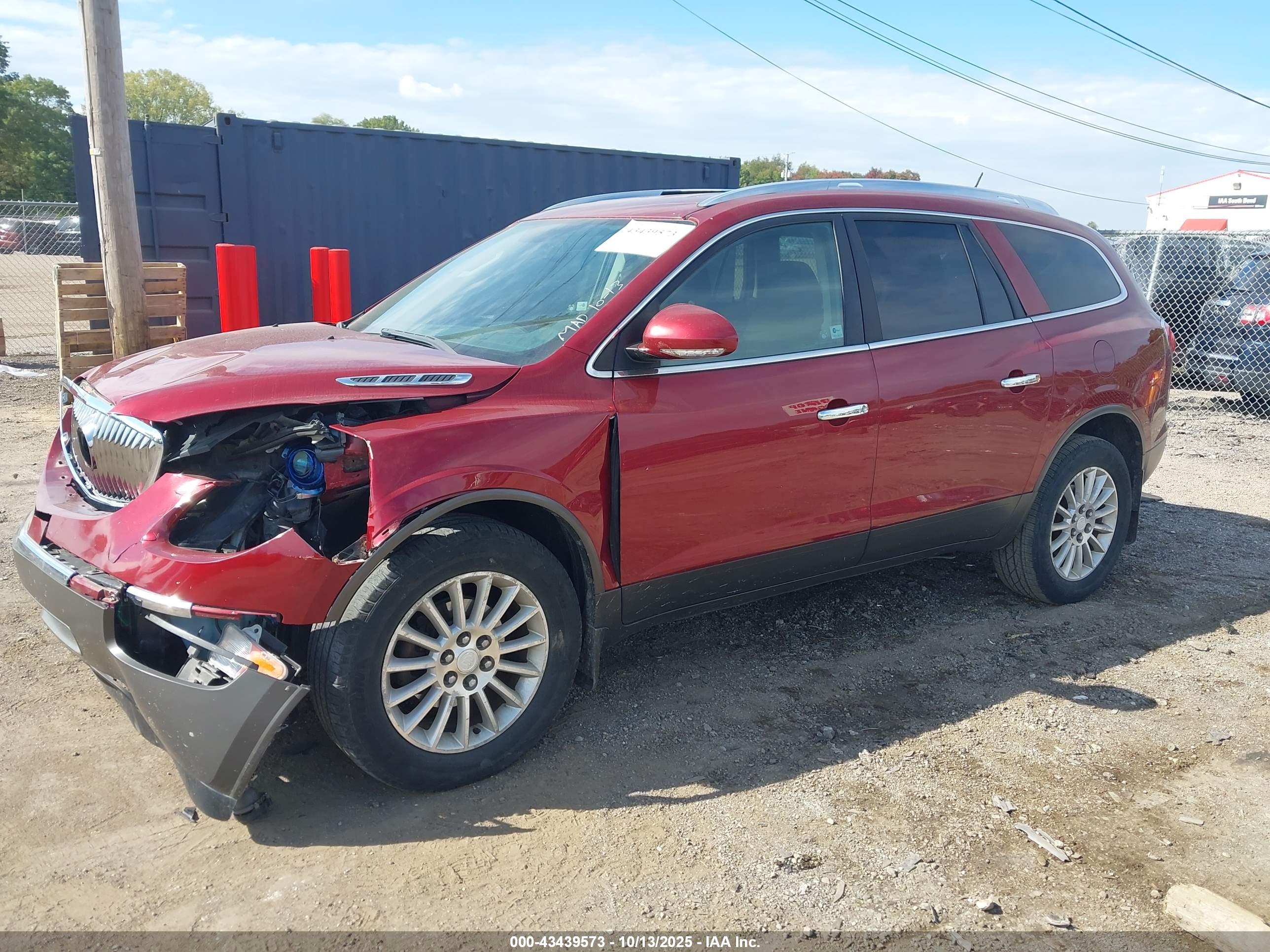 BUICK ENCLAVE image 2