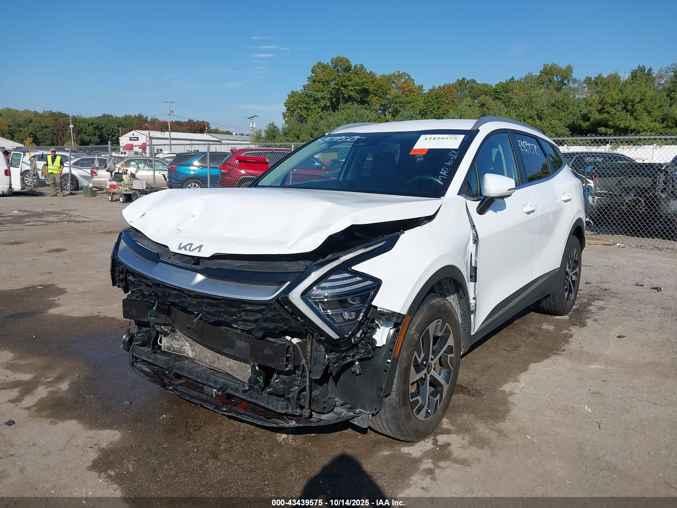 KIA SPORTAGE image 6