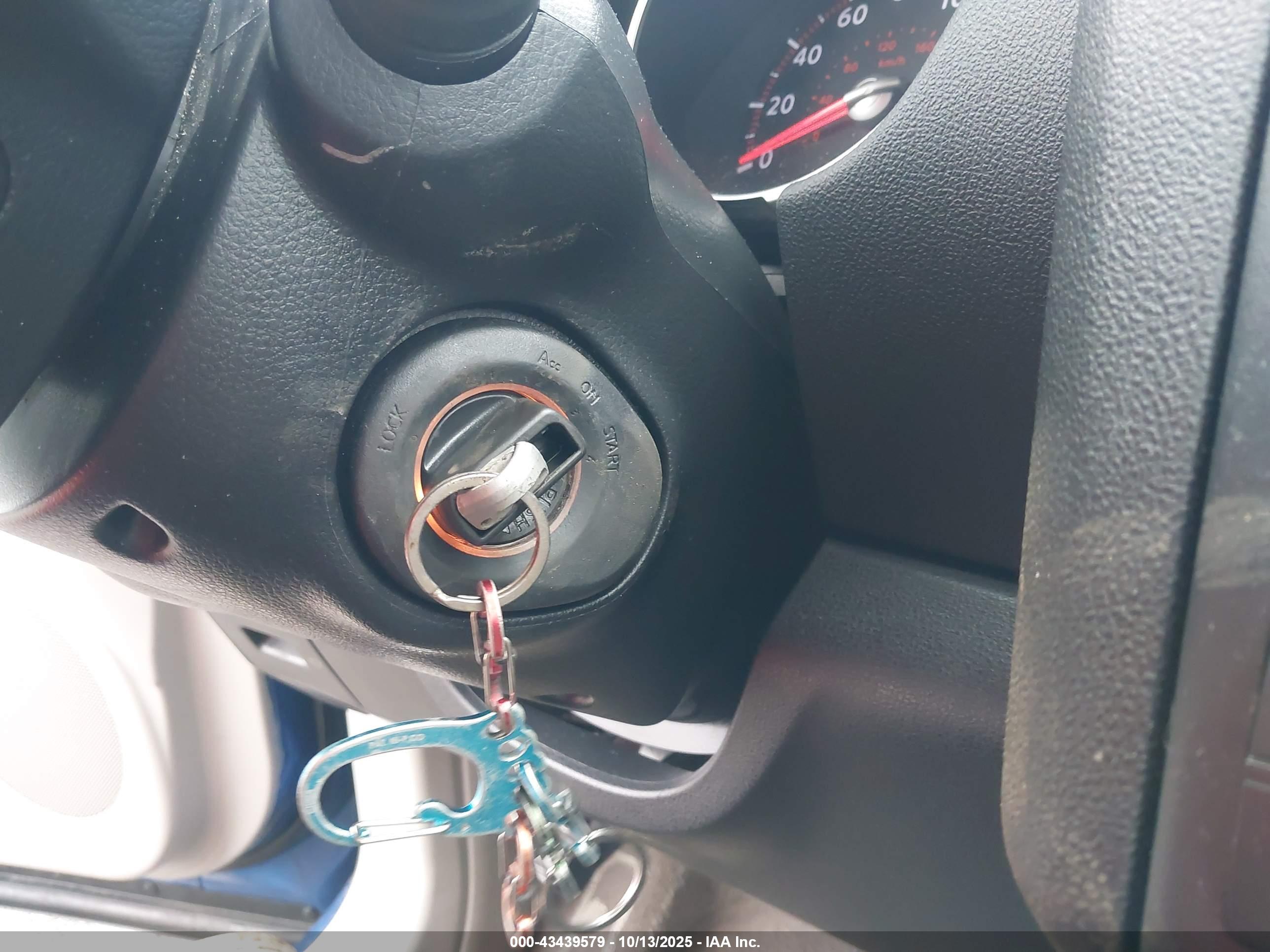 NISSAN ROGUE image 11